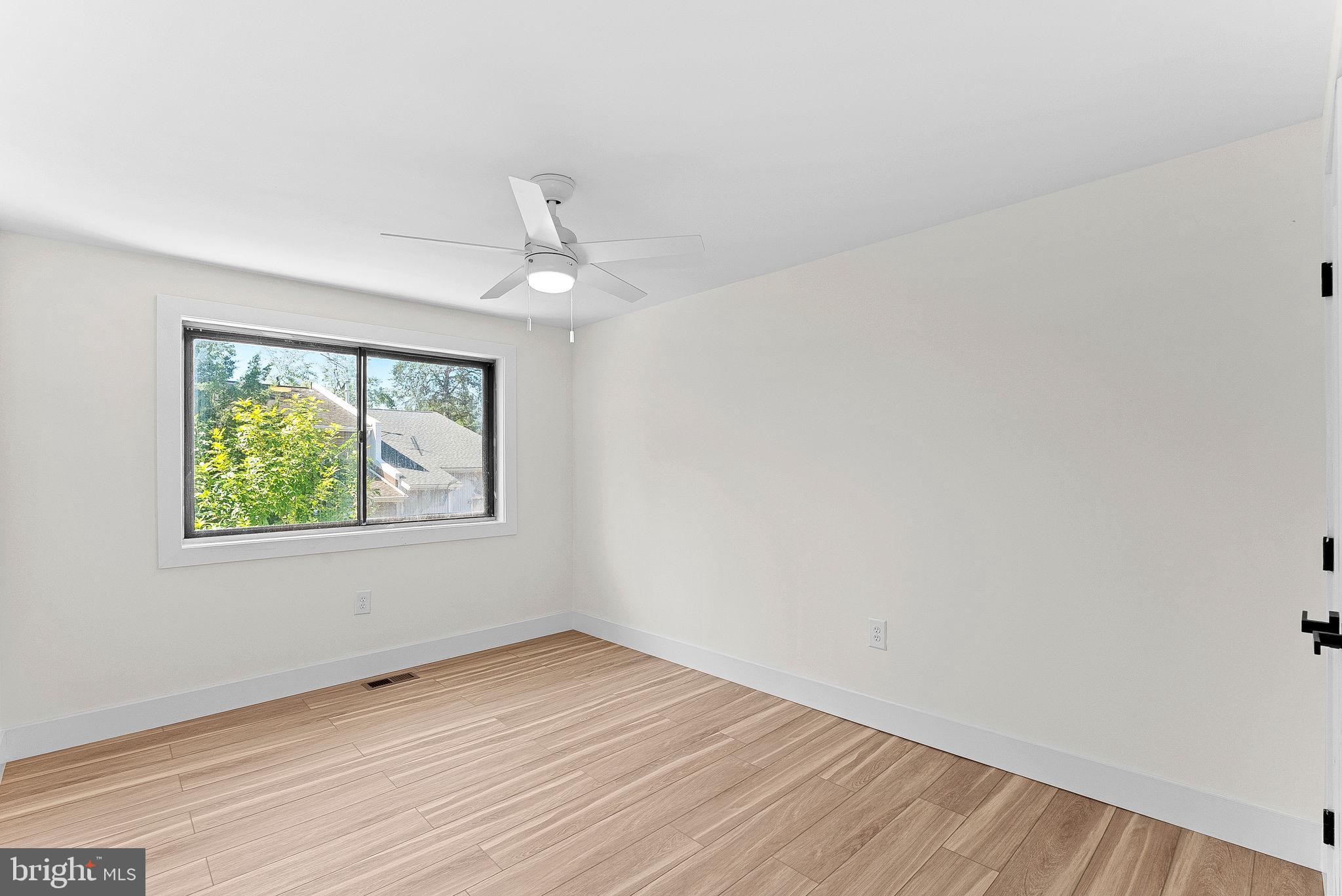 SUGARLAND - Residential