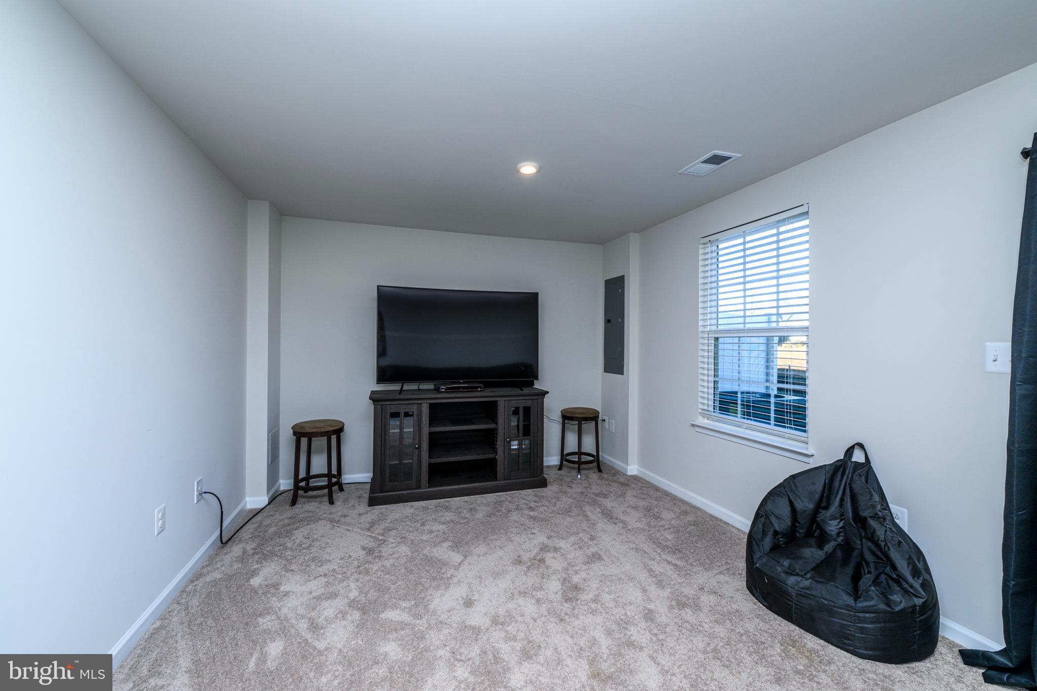 WILDERNESS SHORES - Residential