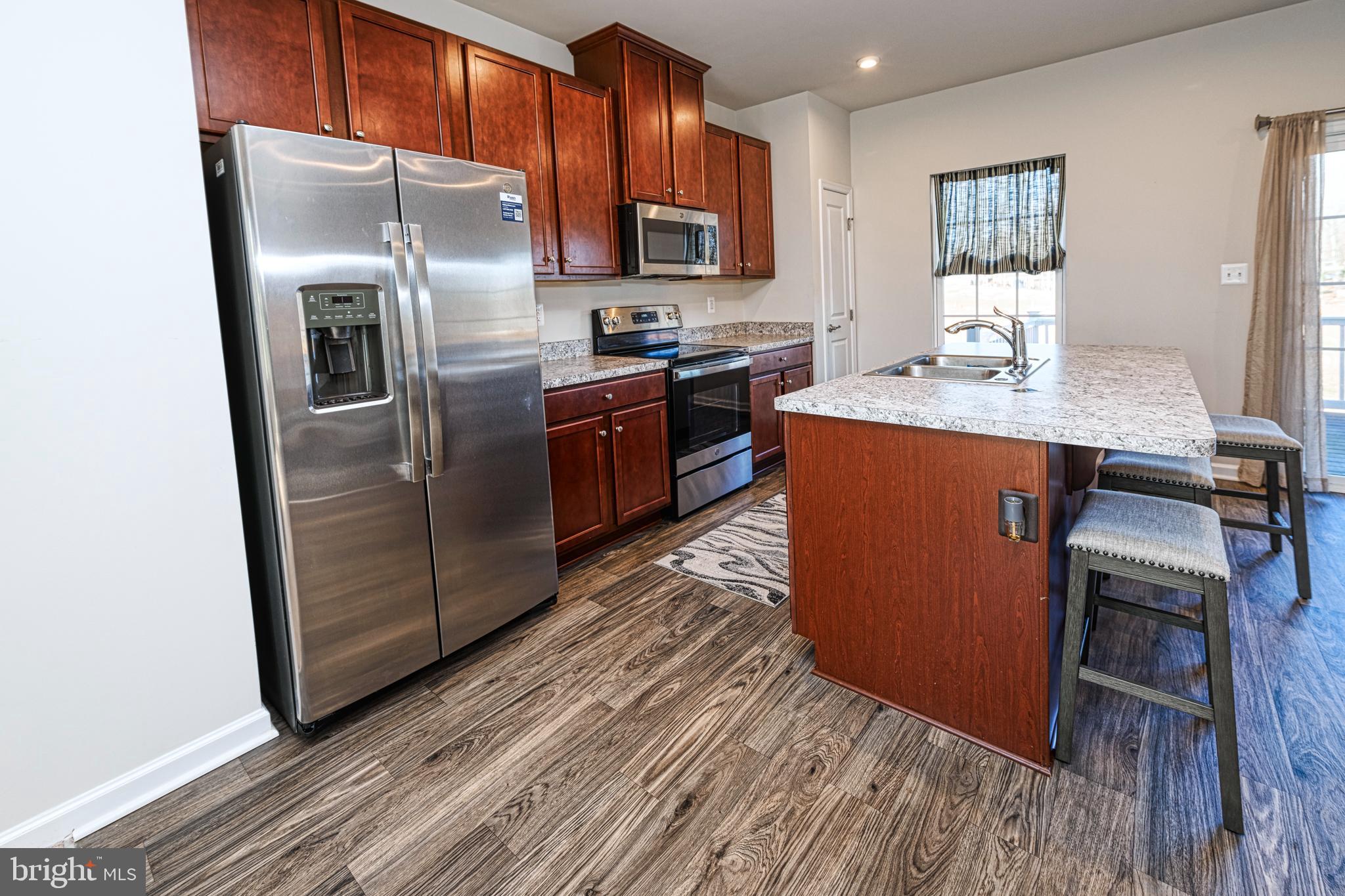 WILDERNESS SHORES - Residential