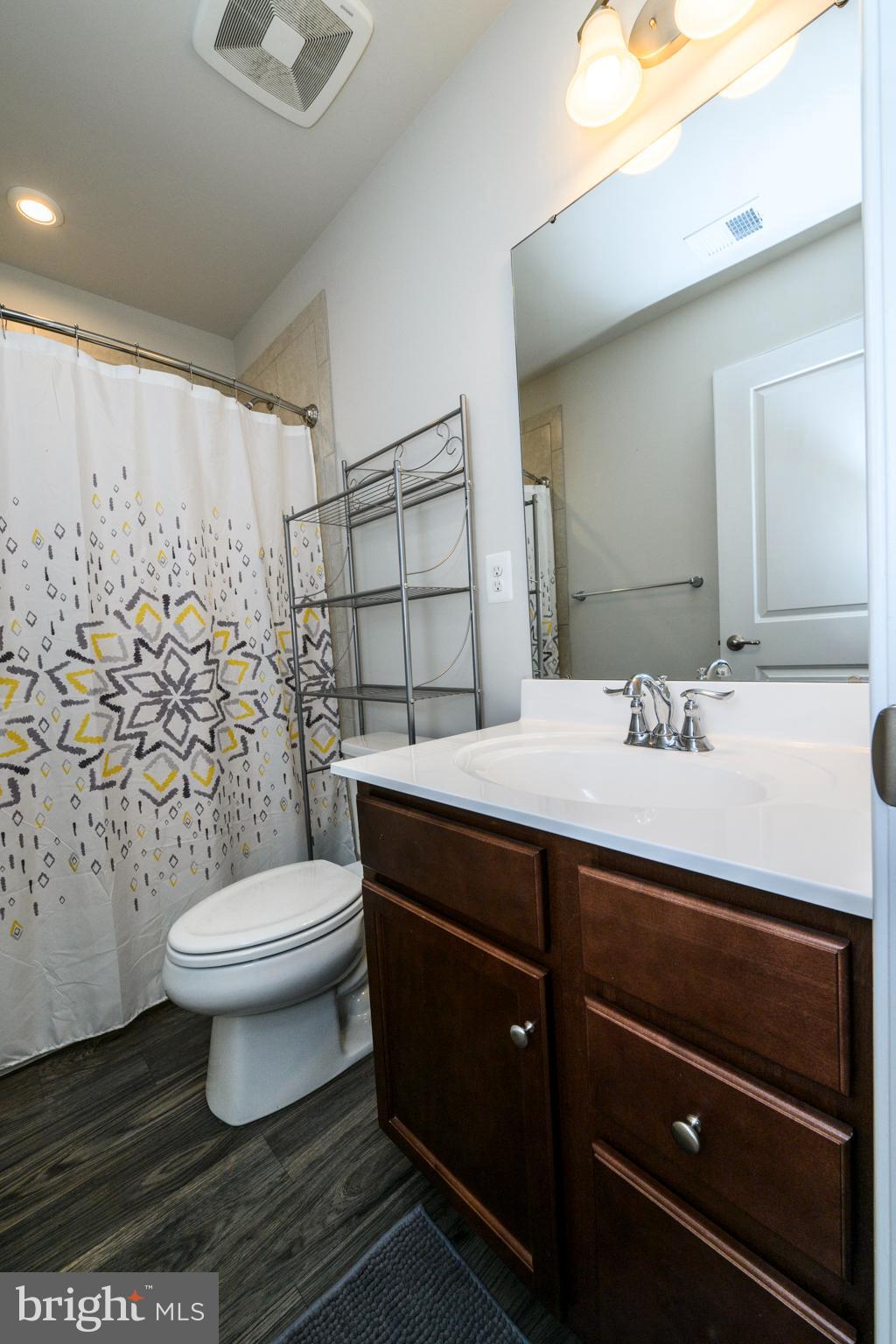 WILDERNESS SHORES - Residential