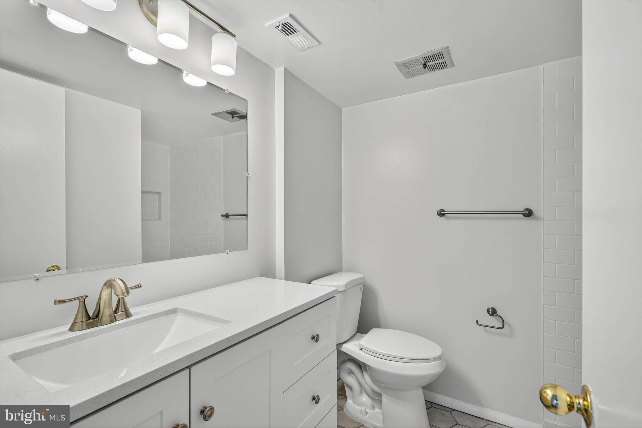 HERONS COVE - Residential