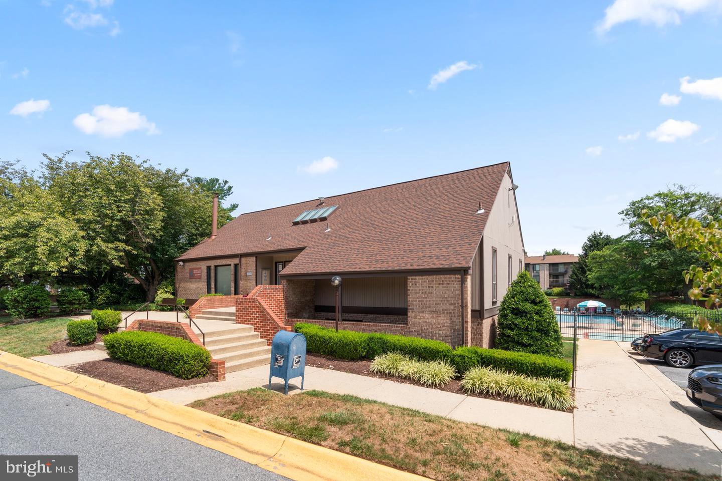 HERONS COVE - Residential