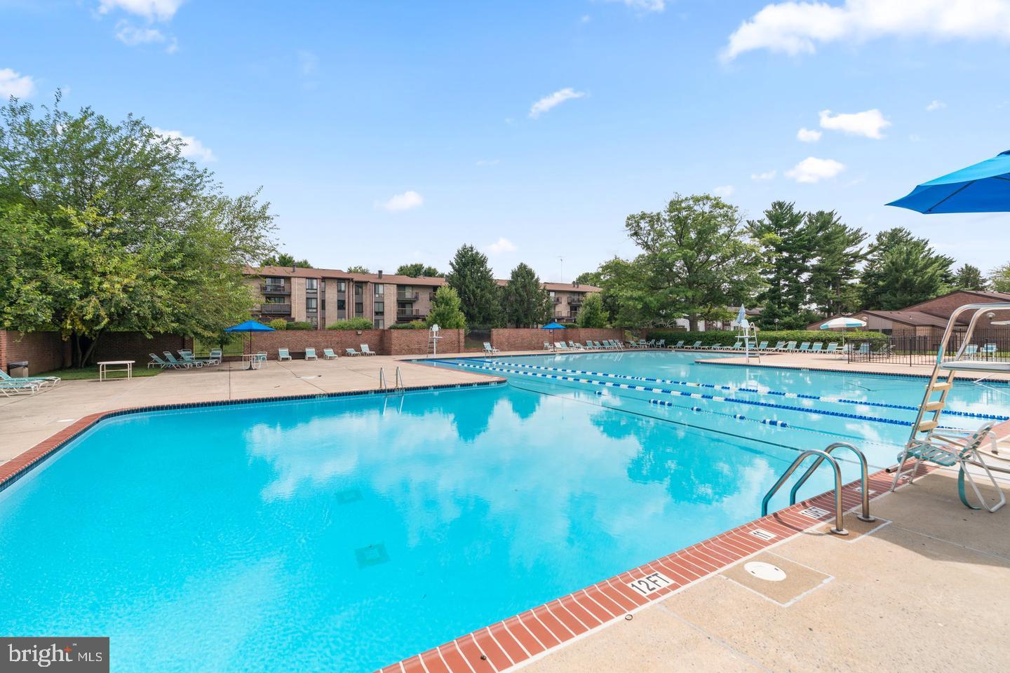 HERONS COVE - Residential