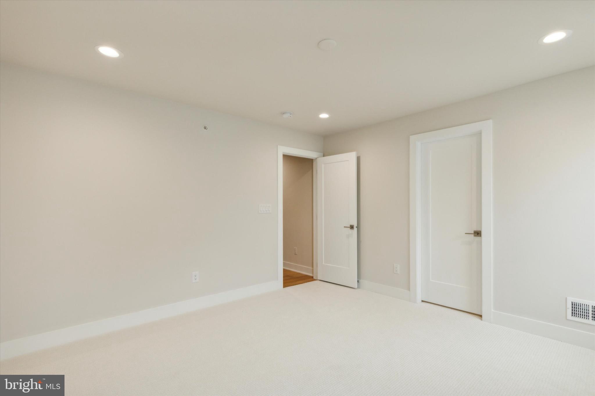 STONEBROOK AT UPPER MERION - Residential