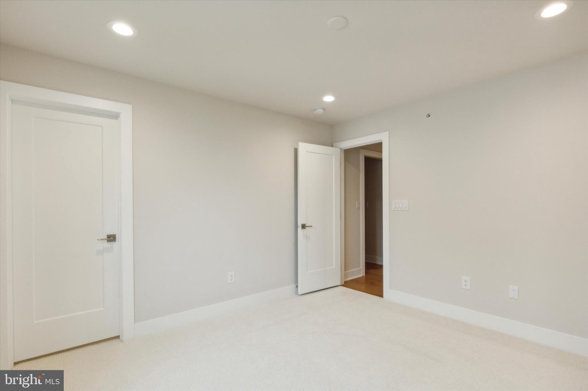 STONEBROOK AT UPPER MERION - Residential