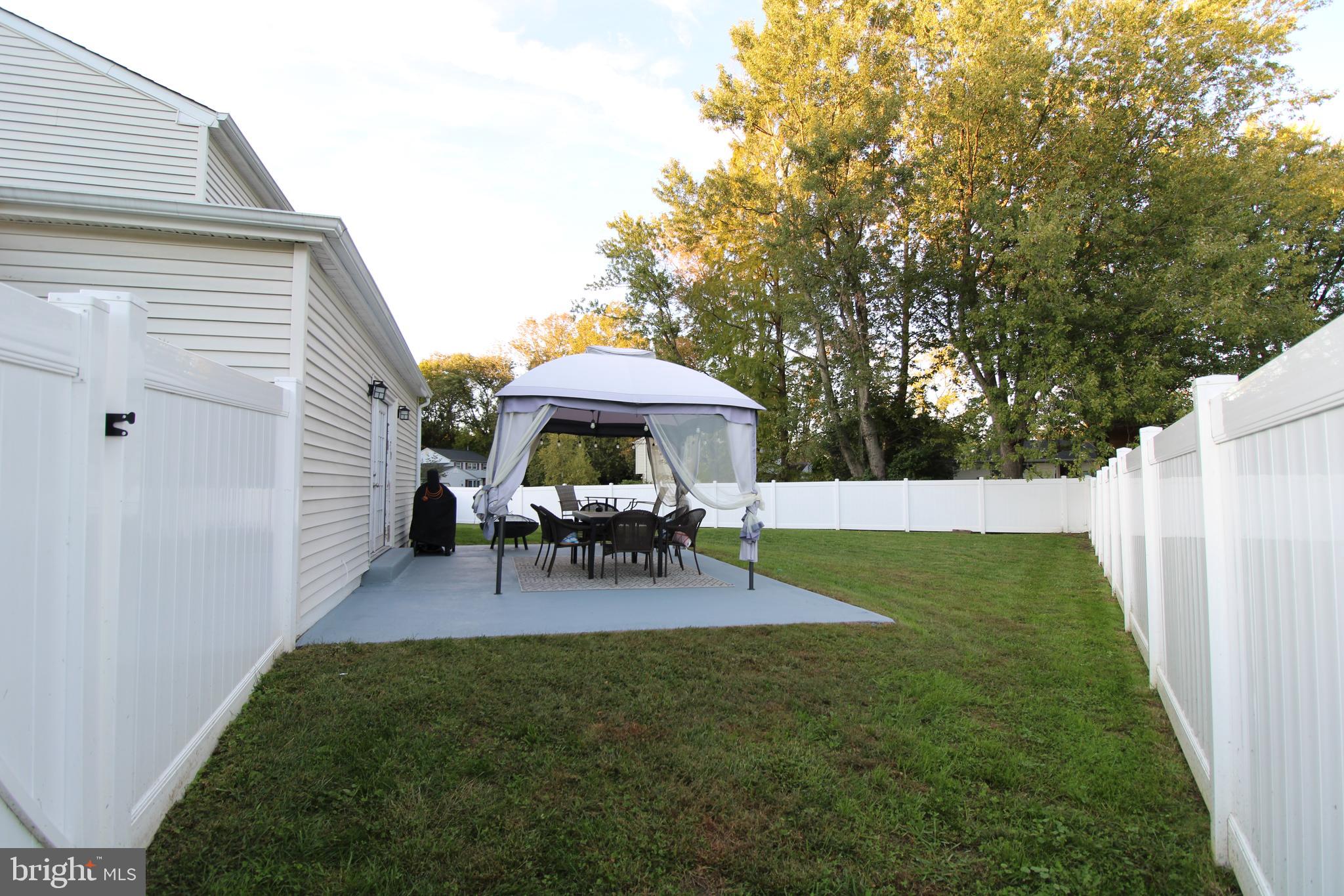 9 HAMPSHIRE AVENUE