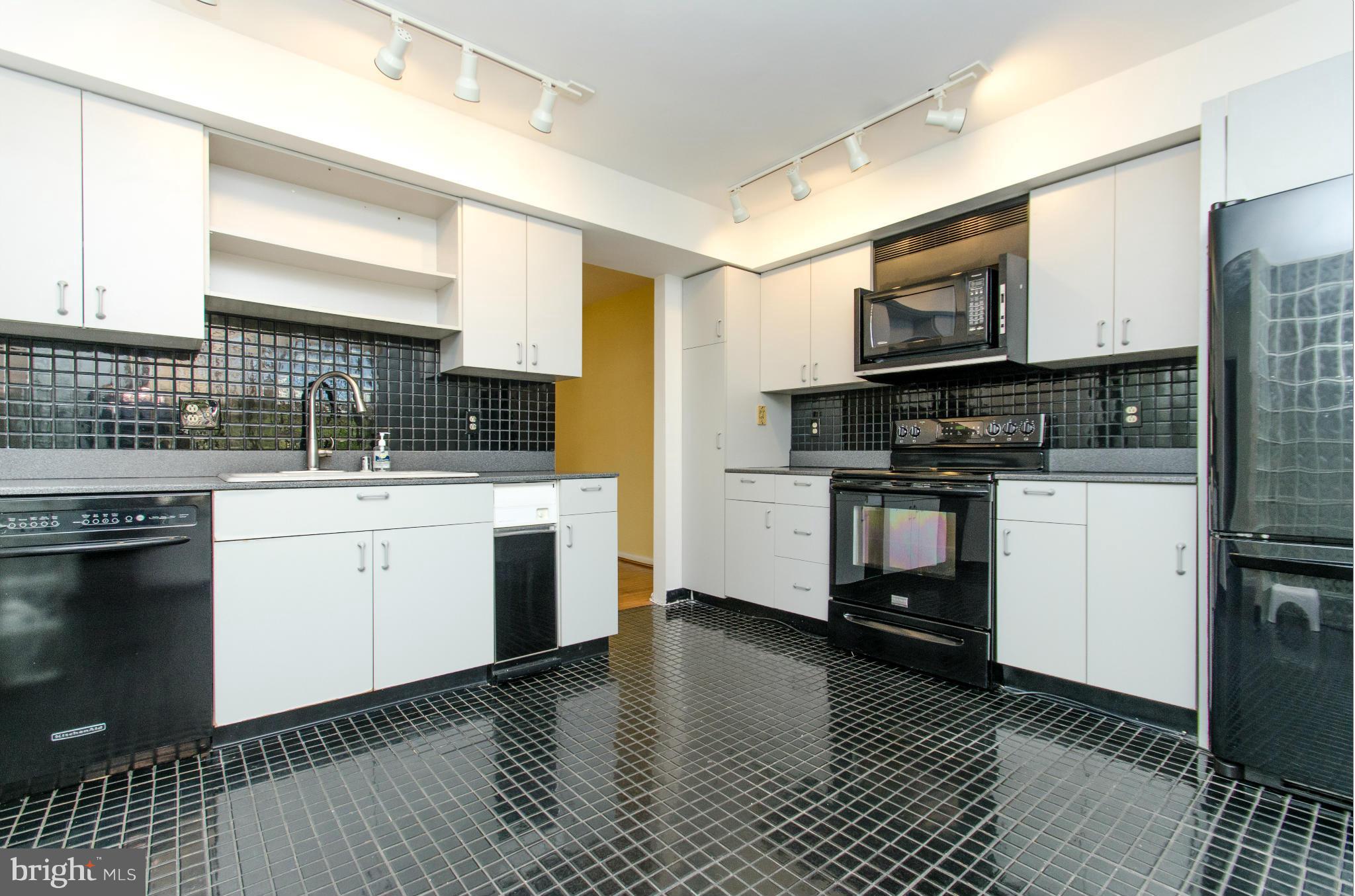 ROLAND SPRINGS - Residential