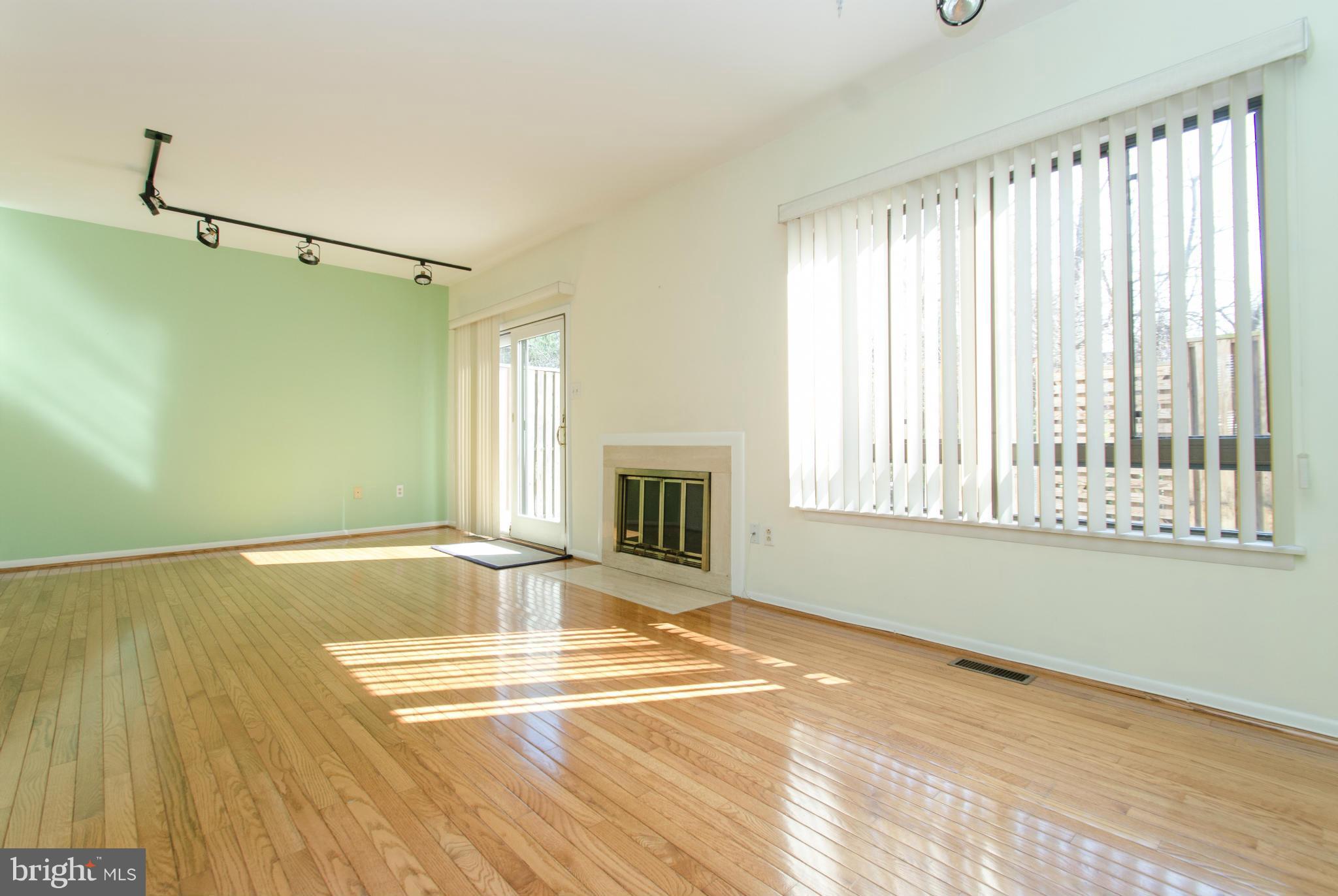 ROLAND SPRINGS - Residential