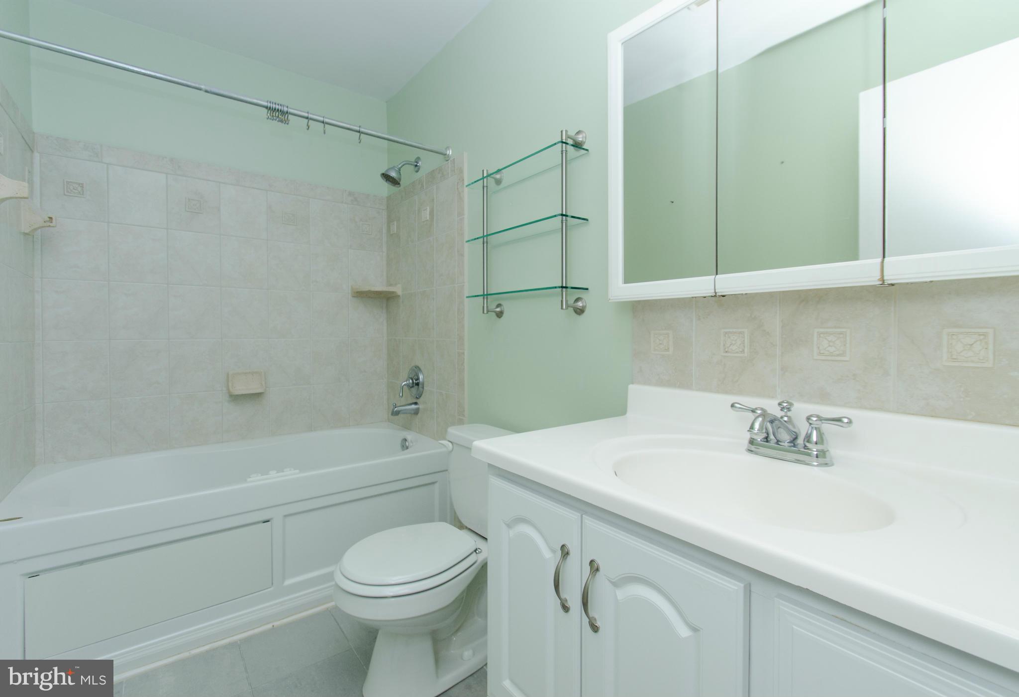 ROLAND SPRINGS - Residential