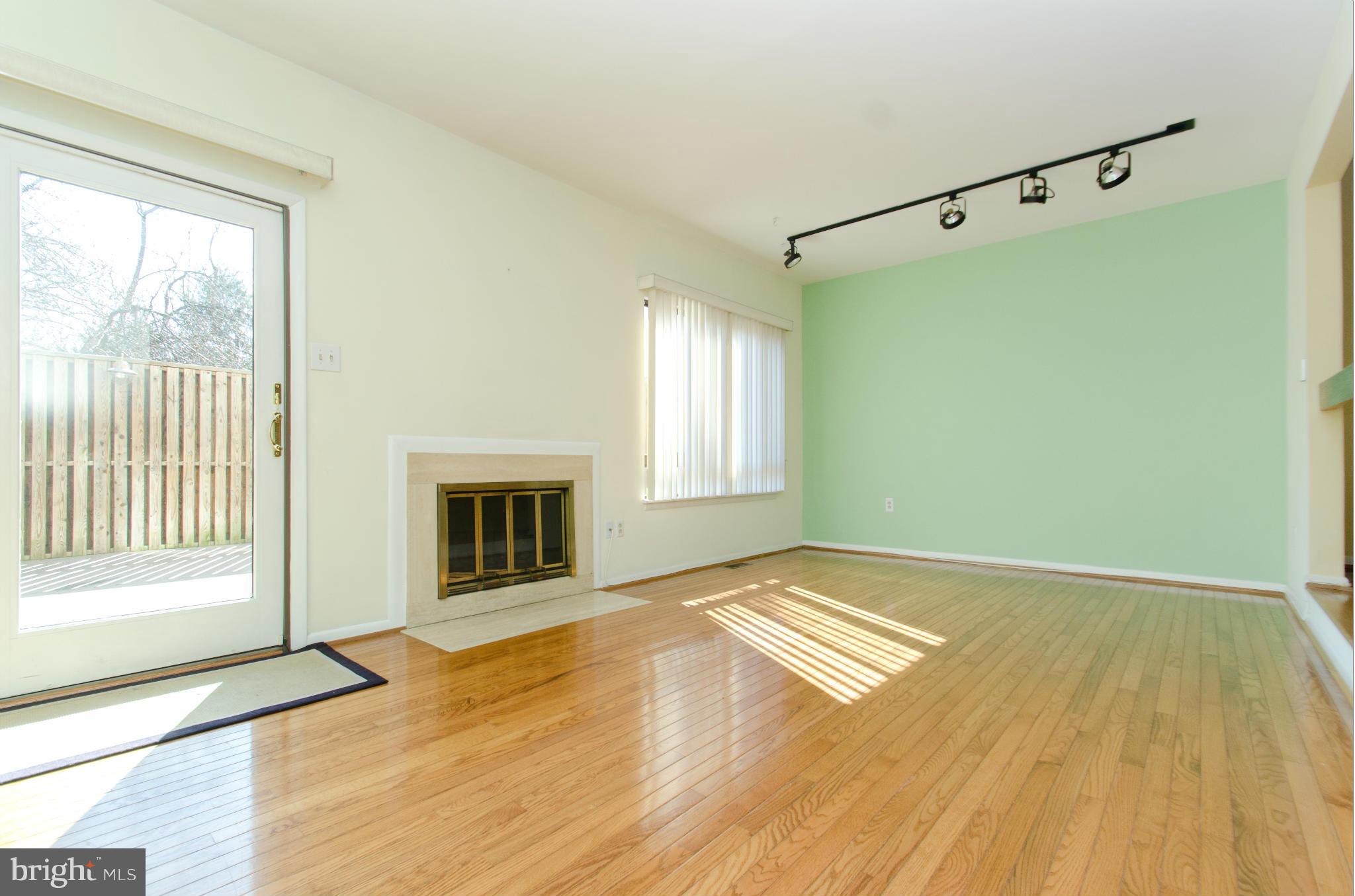 ROLAND SPRINGS - Residential