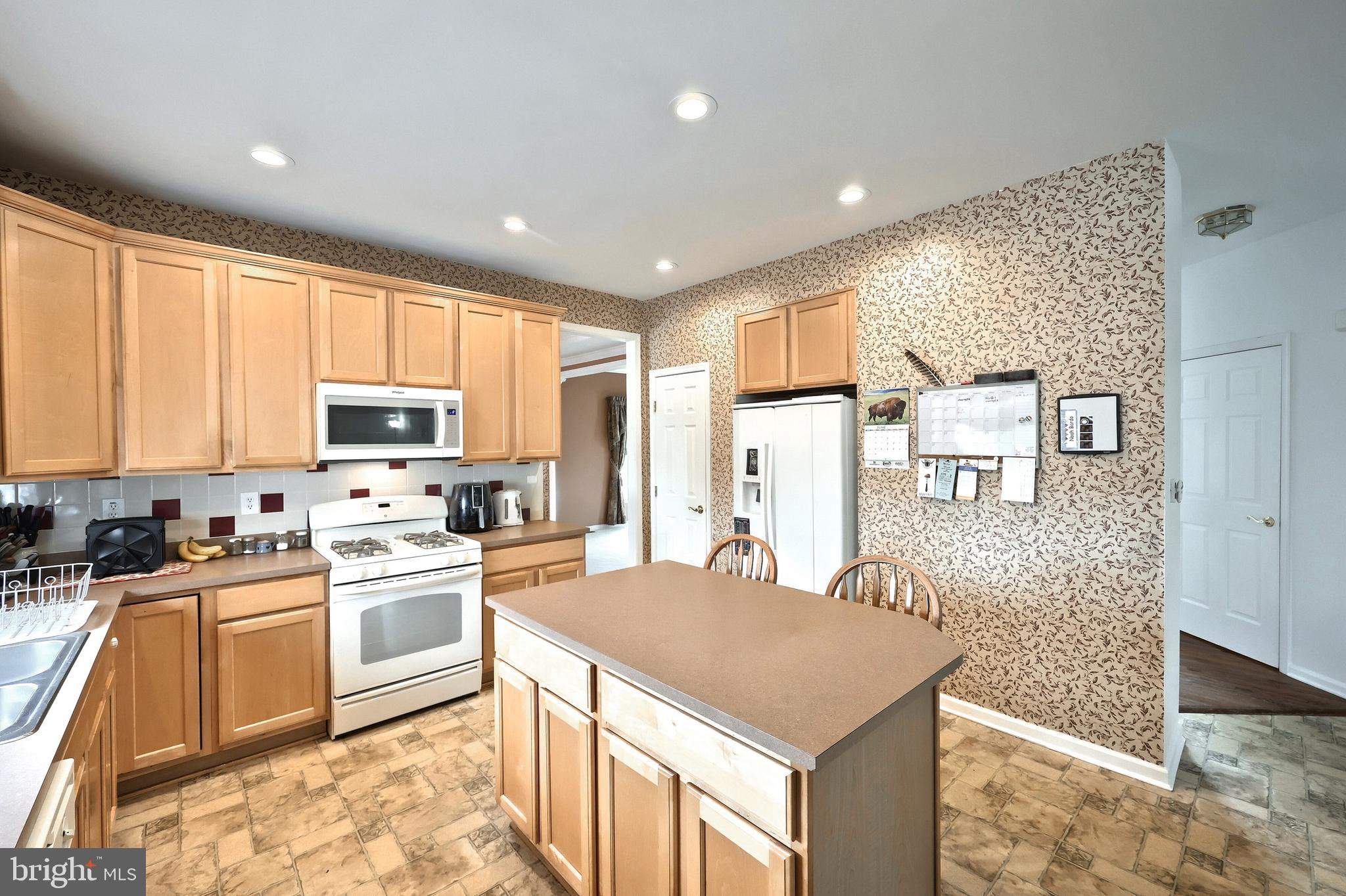 24 LOUVAIN DRIVE