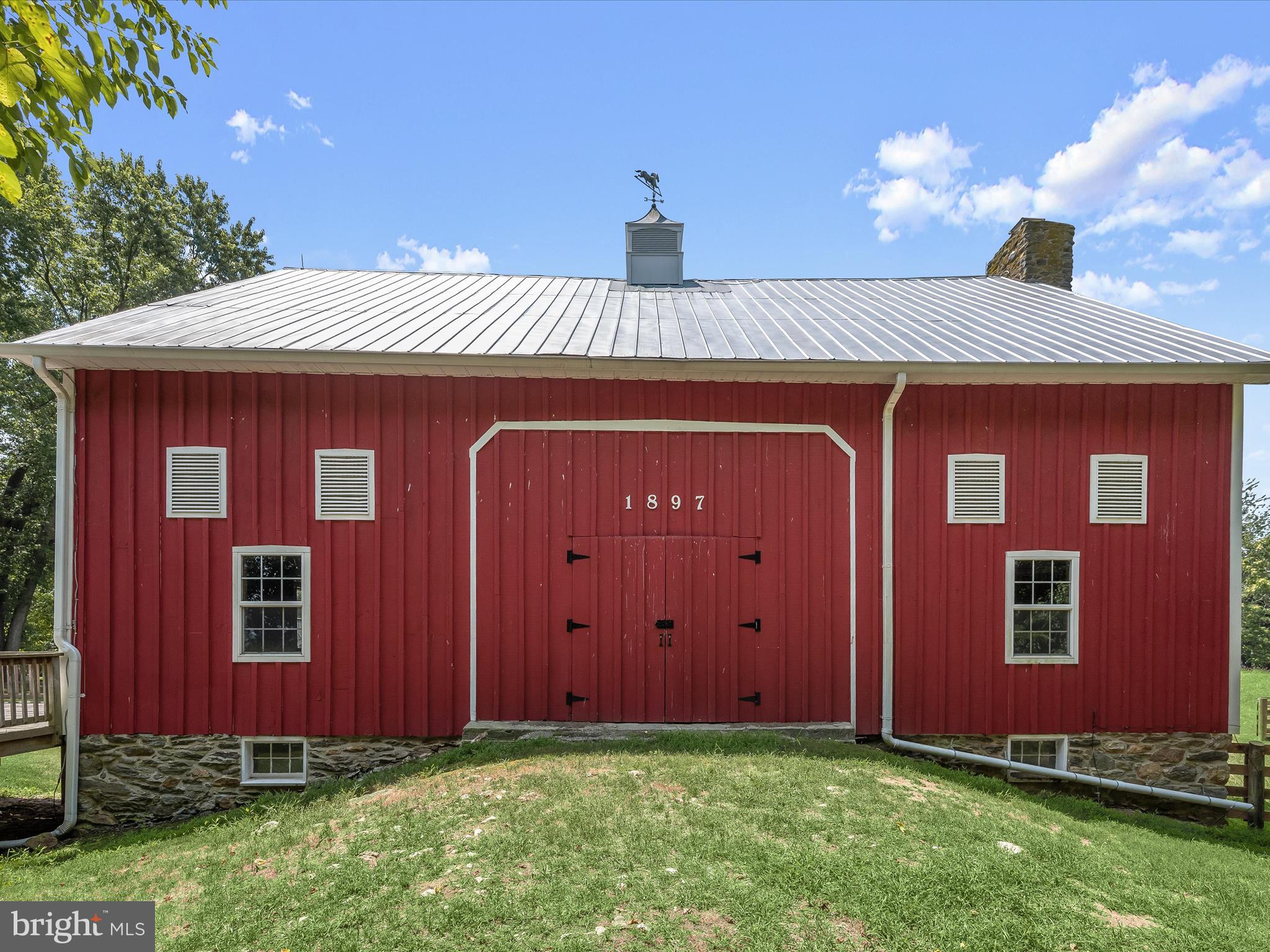 WINDRIDGE FARMS - Residential