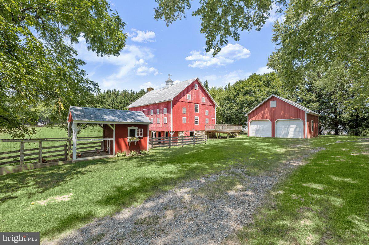 WINDRIDGE FARMS - Residential