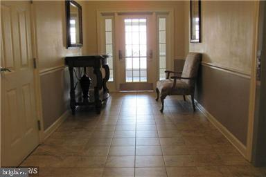 COBBLESTONE SQUARE - Residential