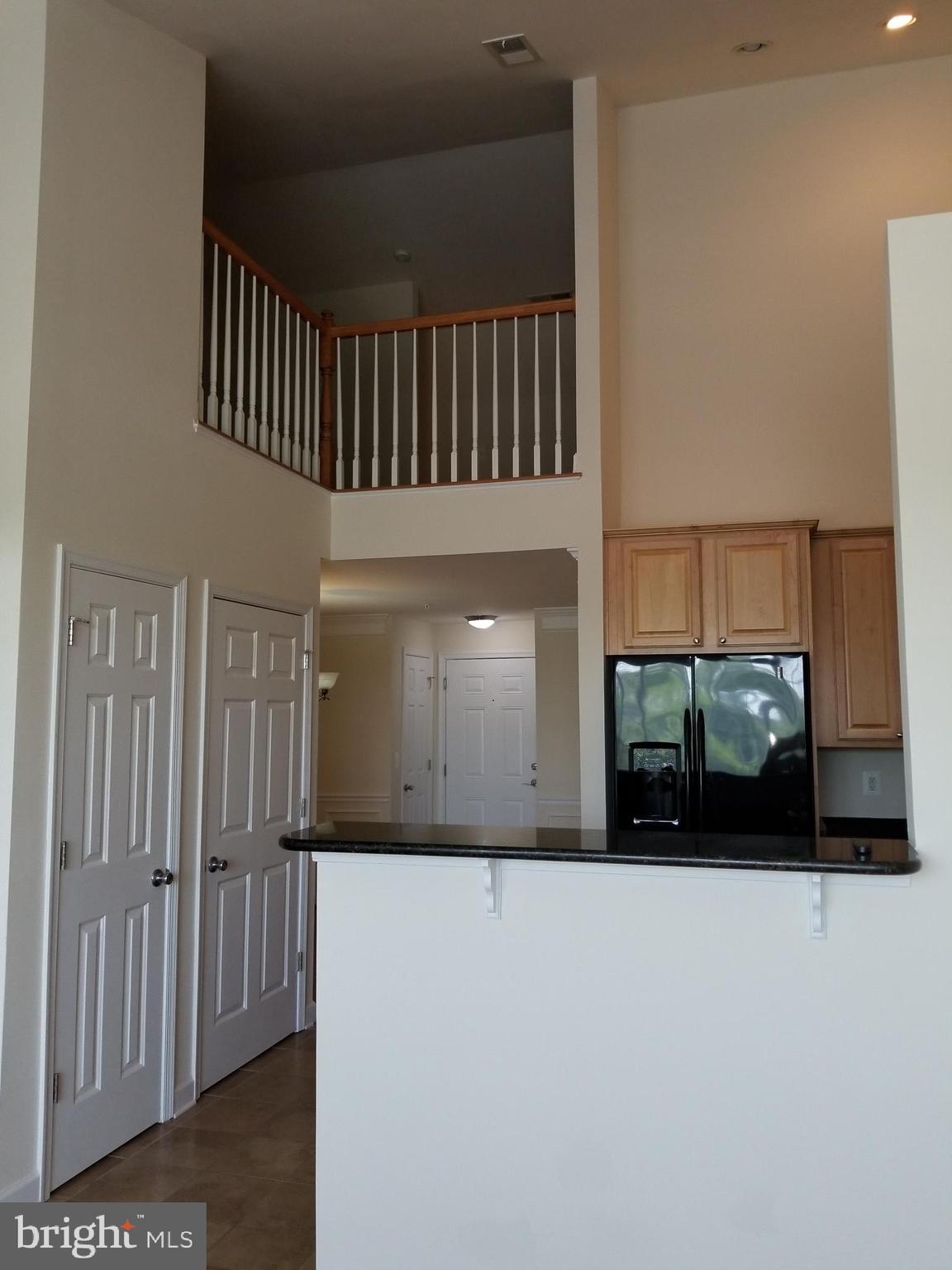 COBBLESTONE SQUARE - Residential