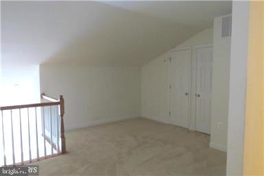 COBBLESTONE SQUARE - Residential