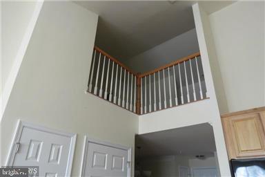 COBBLESTONE SQUARE - Residential