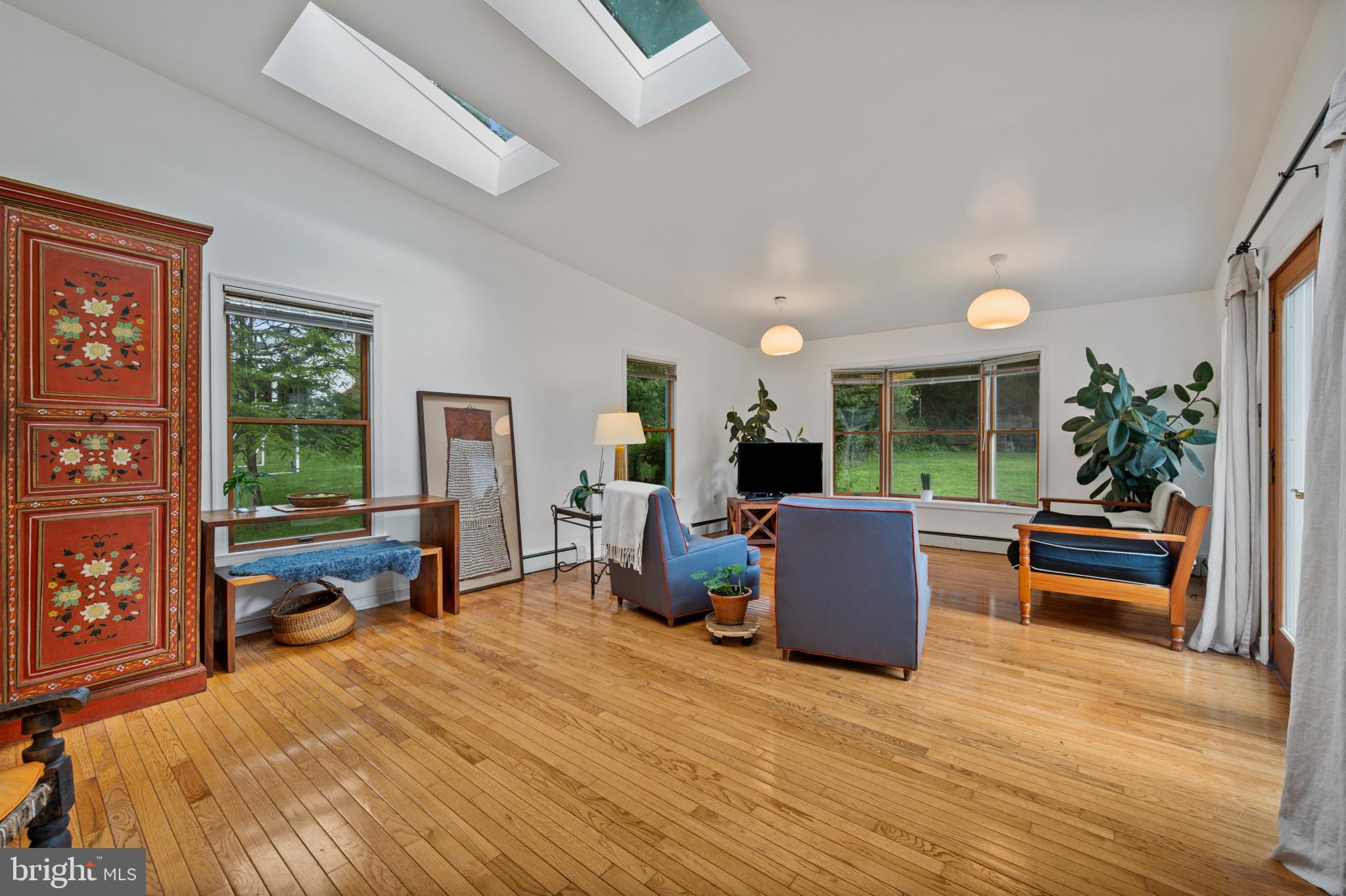 213 PIPING ROCK DRIVE