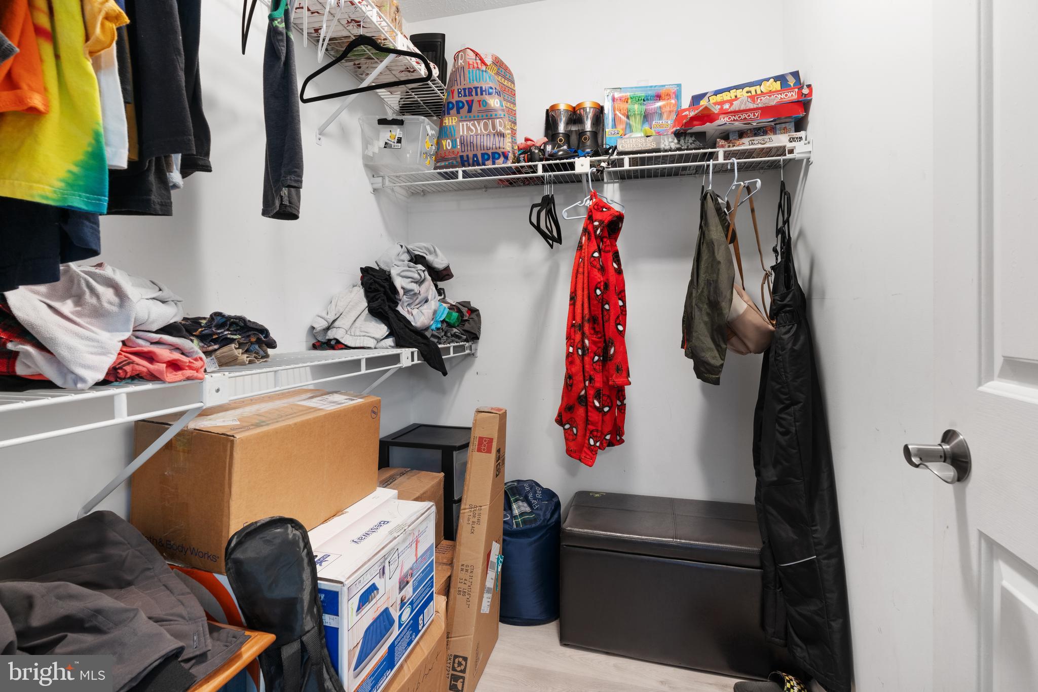 ALBIN VILLAGE - Residential