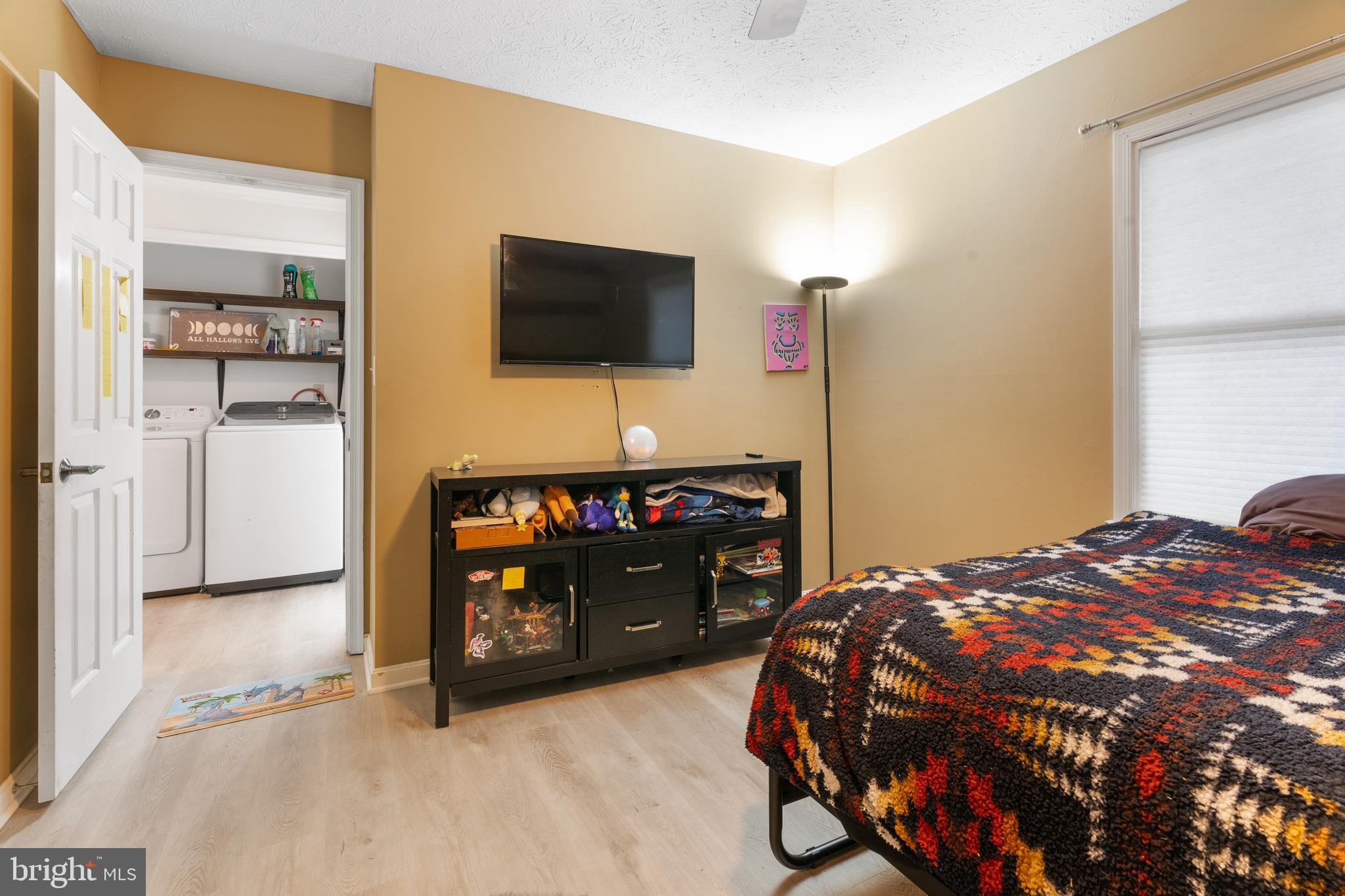 ALBIN VILLAGE - Residential