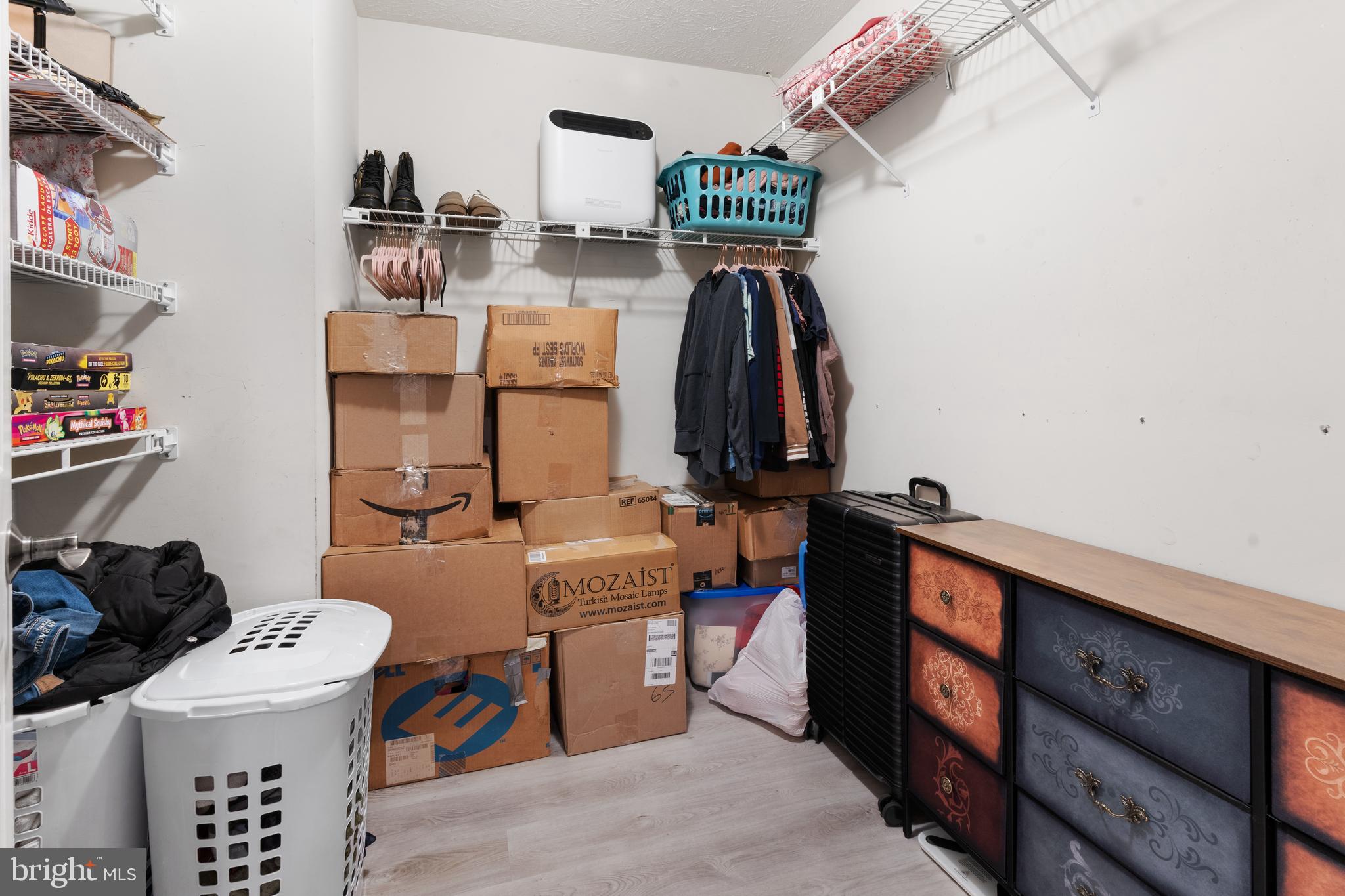 ALBIN VILLAGE - Residential