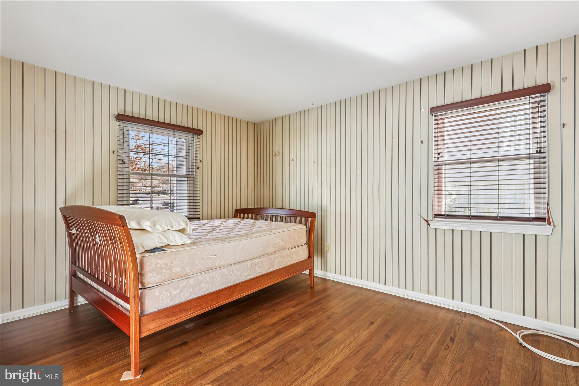 STONEYBROOKE - Residential