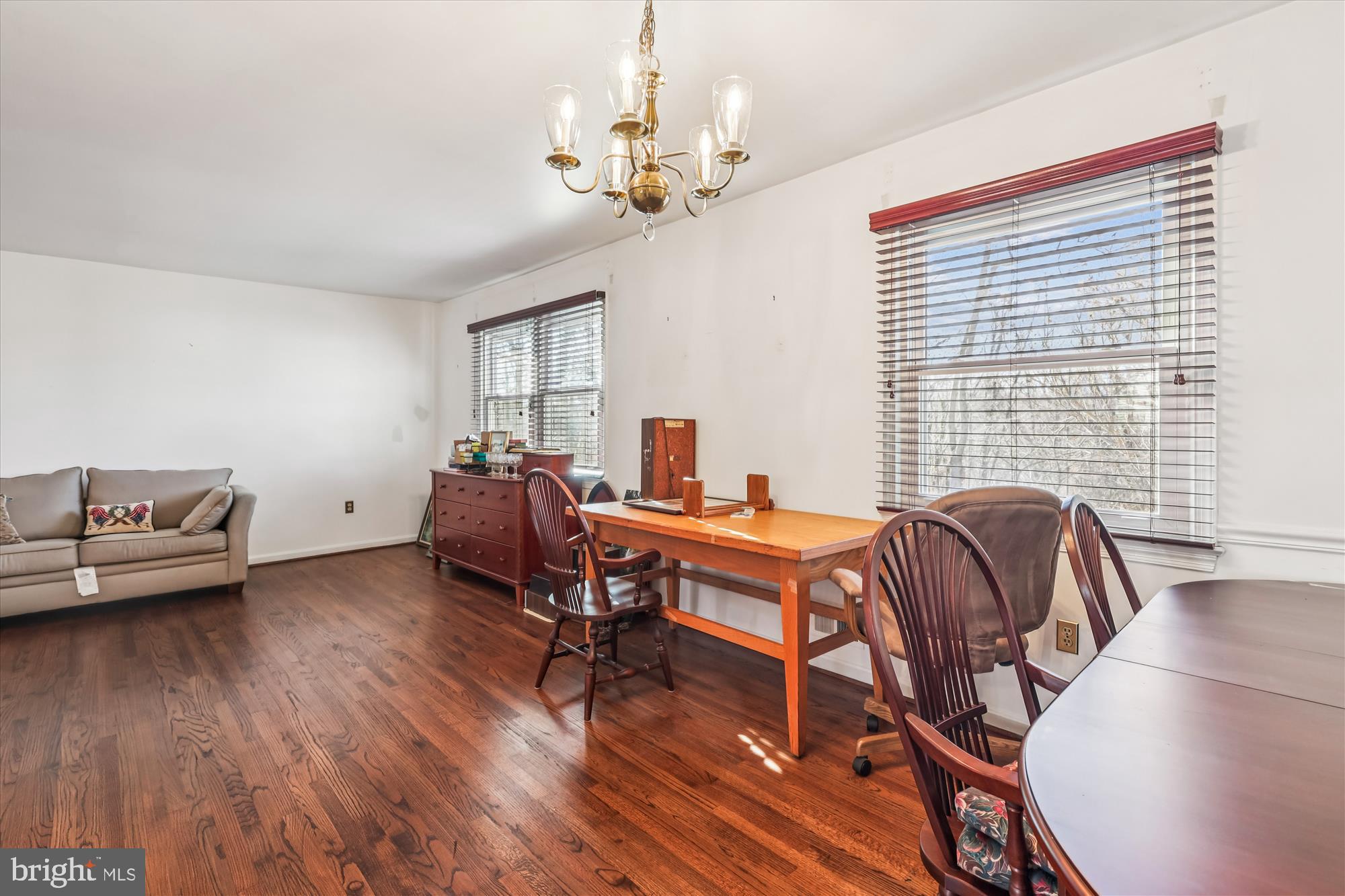 STONEYBROOKE - Residential