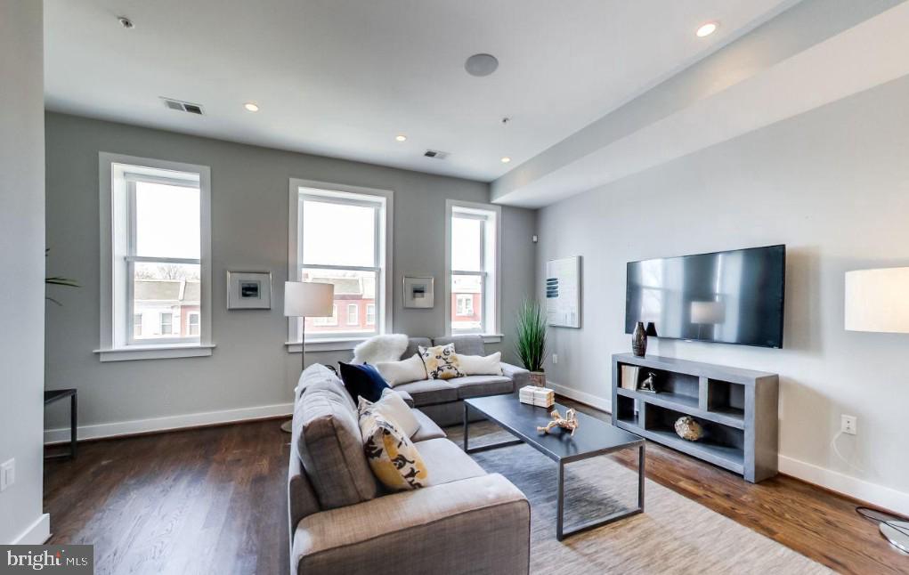 726 GIRARD STREET NW 2