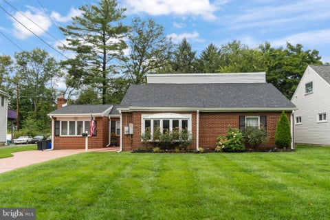 Photo of 124 Glenwood Avenue, MERCHANTVILLE, NJ 08109 (MLS # NJCD2125600)
