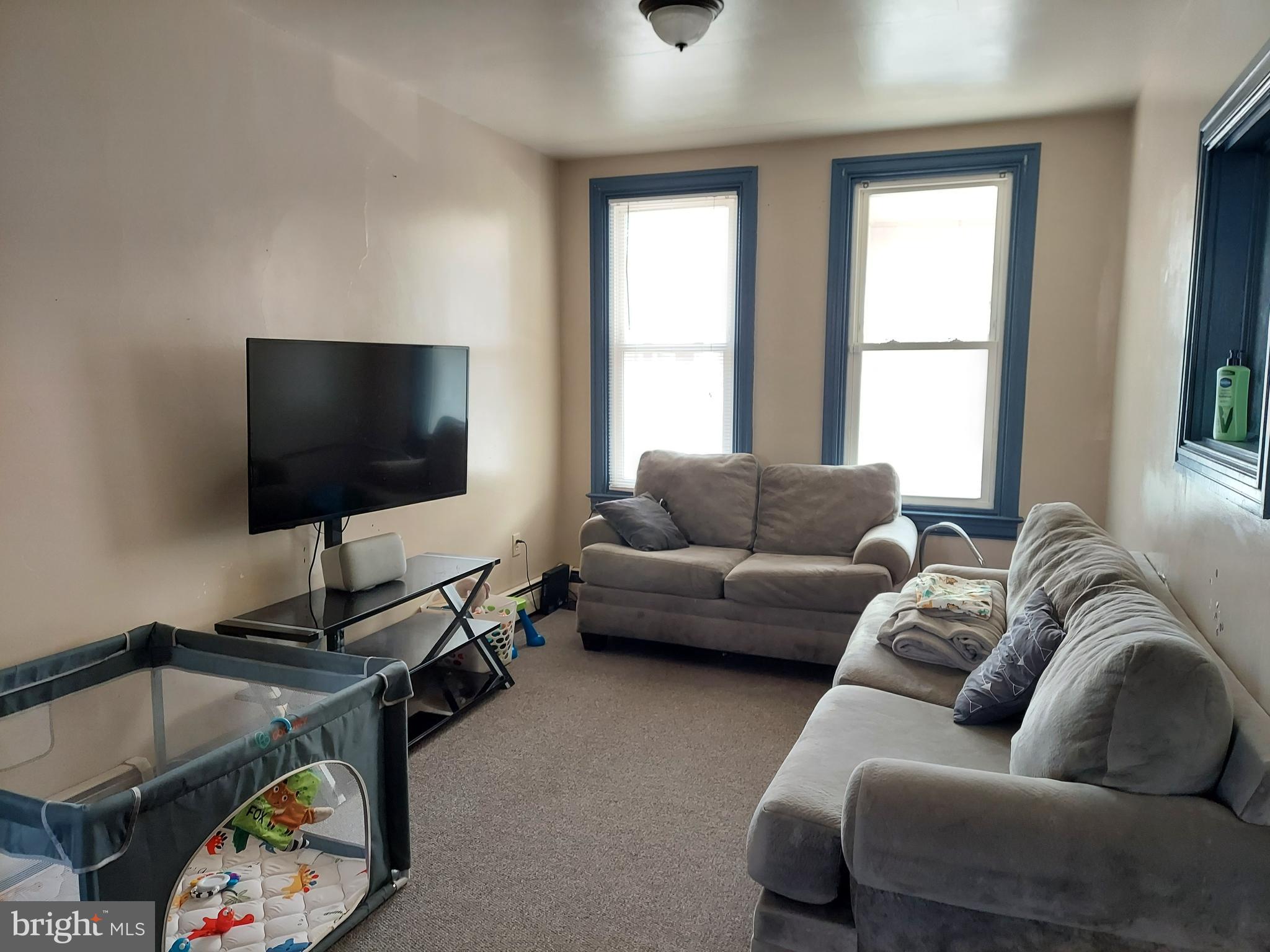 ALLEN FIELD - Residential Income