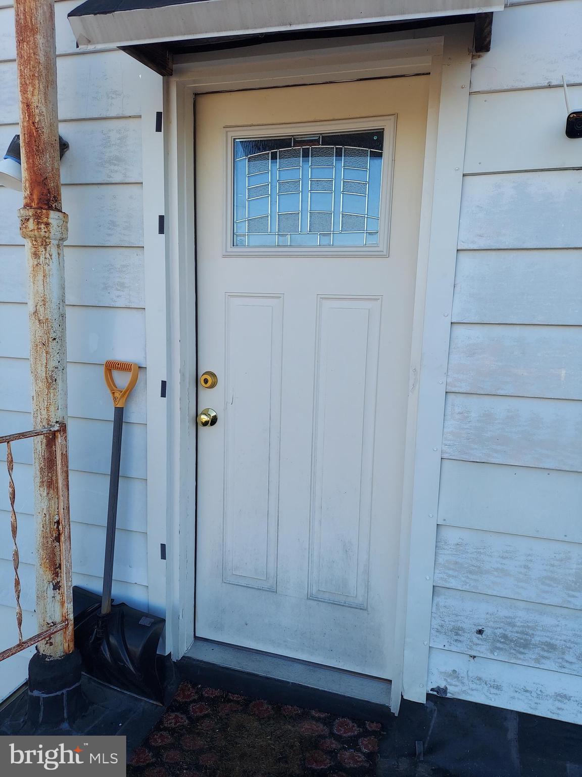 ALLEN FIELD - Residential Income