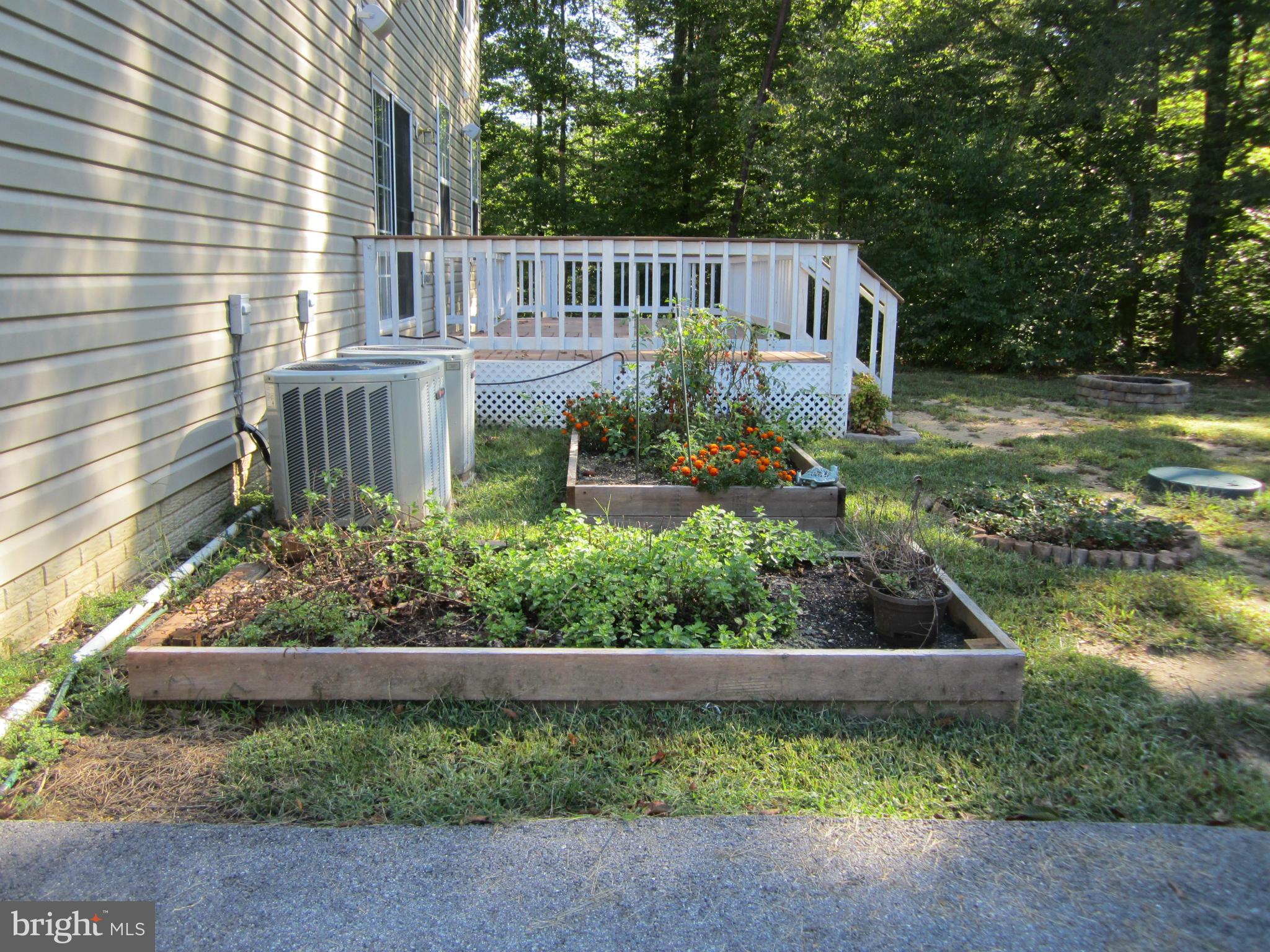 BROOKS CLUSTER - Residential Lease