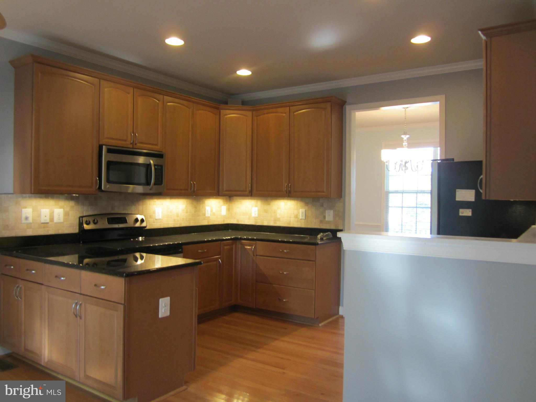 BROOKS CLUSTER - Residential Lease