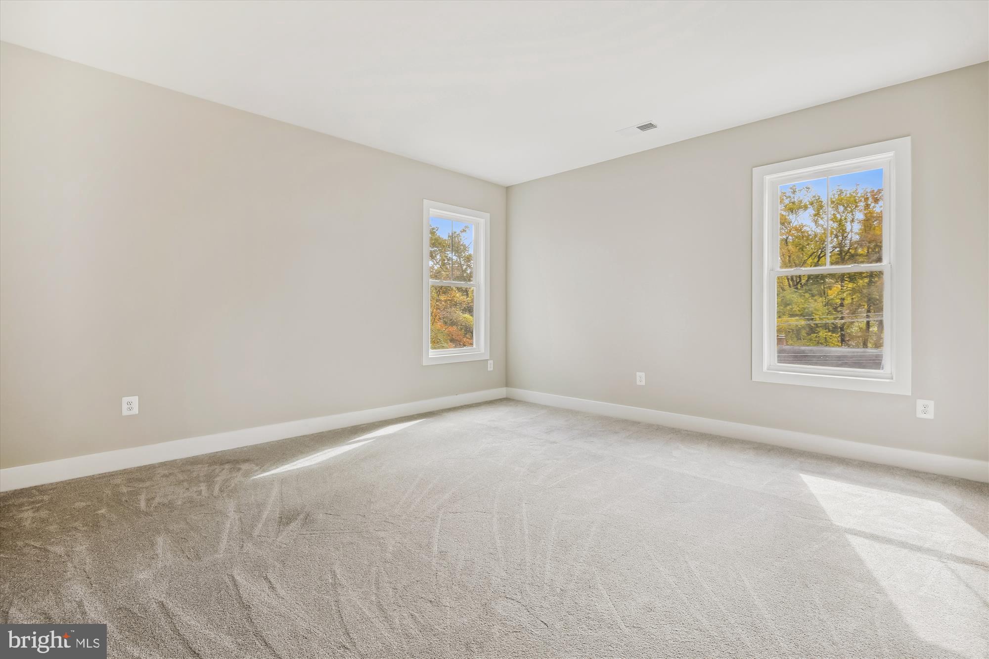 SLEEPY HOLLOW - Residential