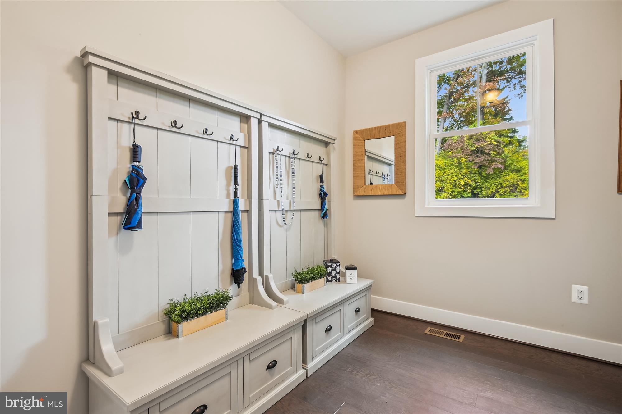 SLEEPY HOLLOW - Residential