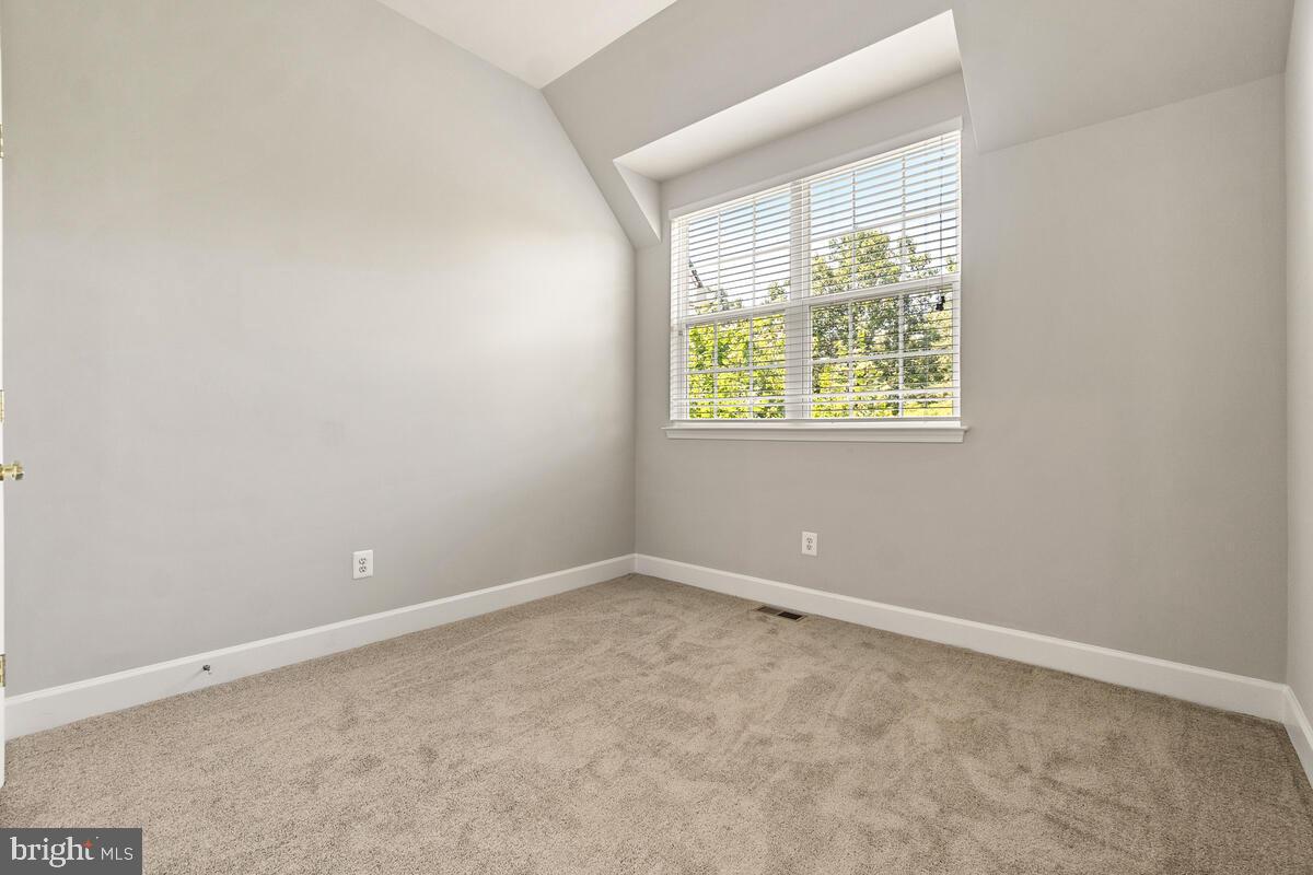 BUCKINGHAM STATION - Residential