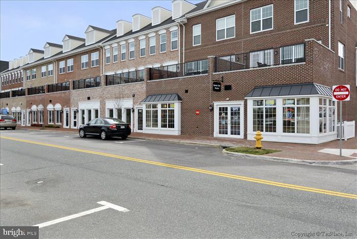 BELMONT BAY - Residential Lease