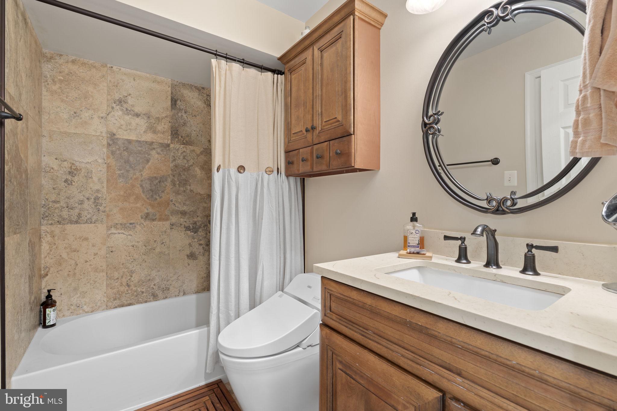 BELMONT BAY - Residential Lease