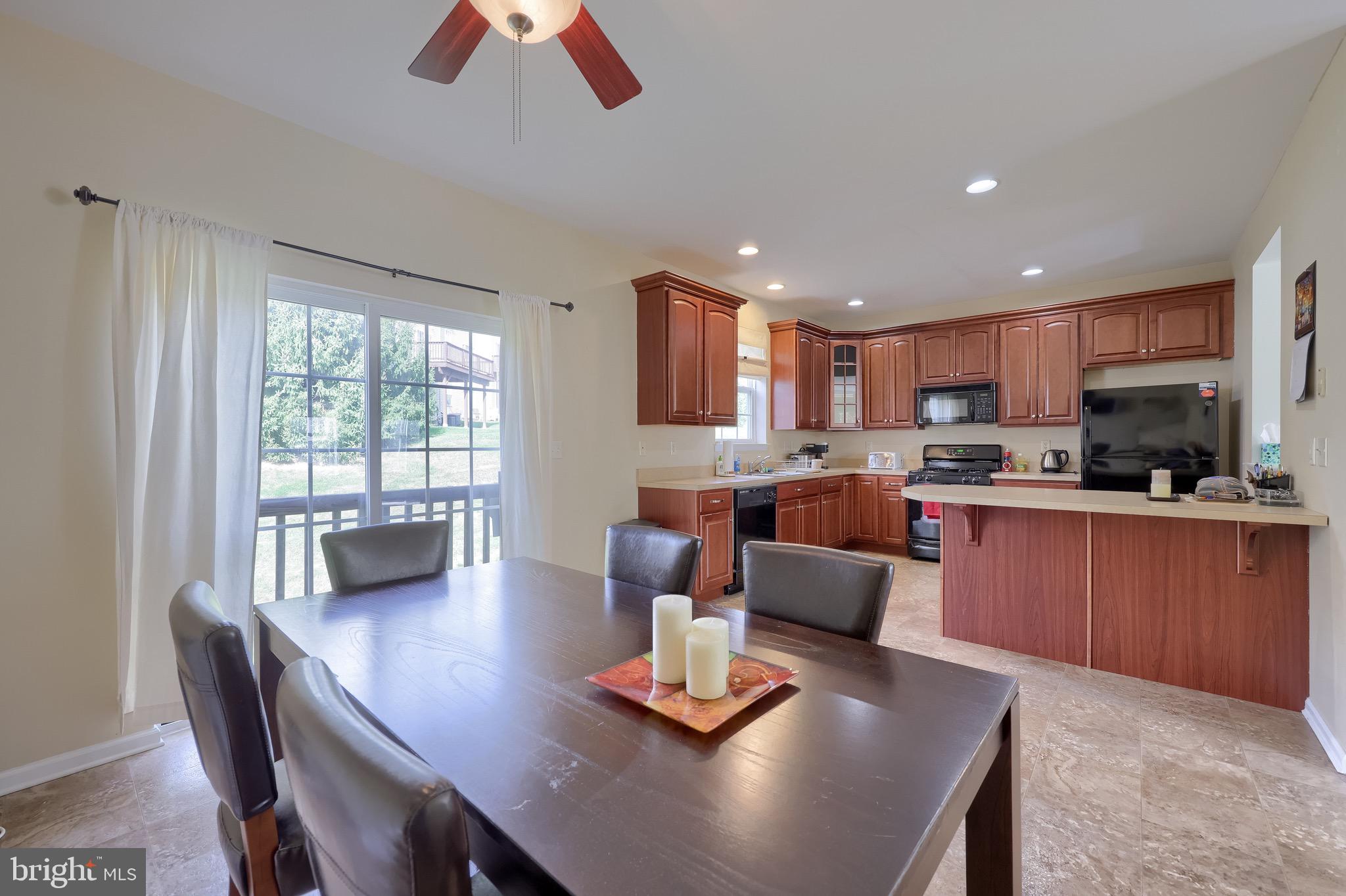 WOODCREST HILLS - Residential