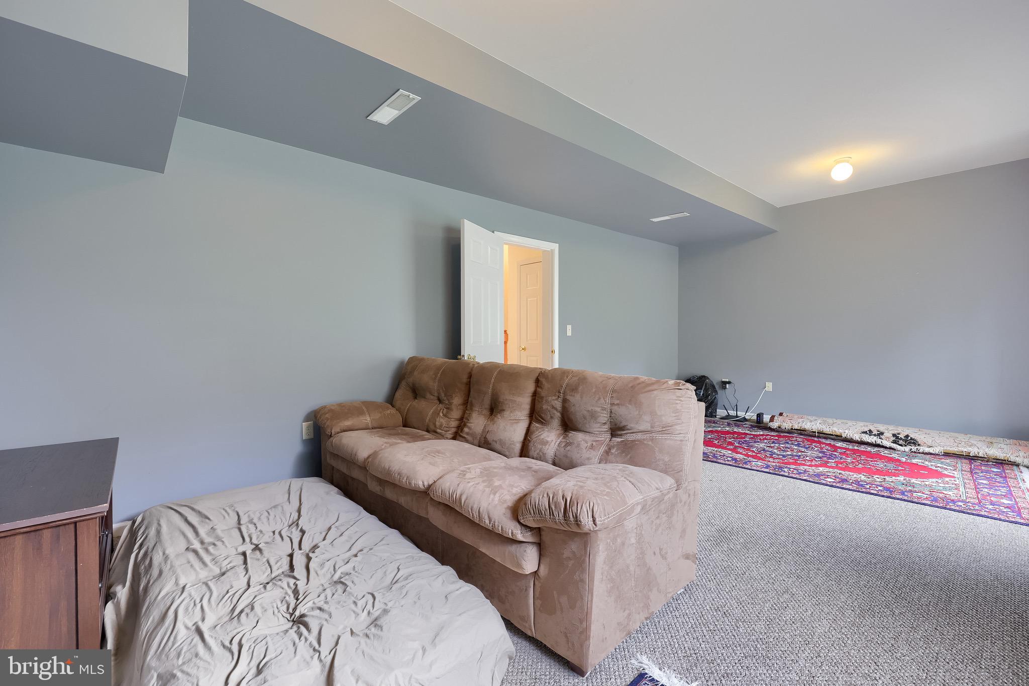 WOODCREST HILLS - Residential