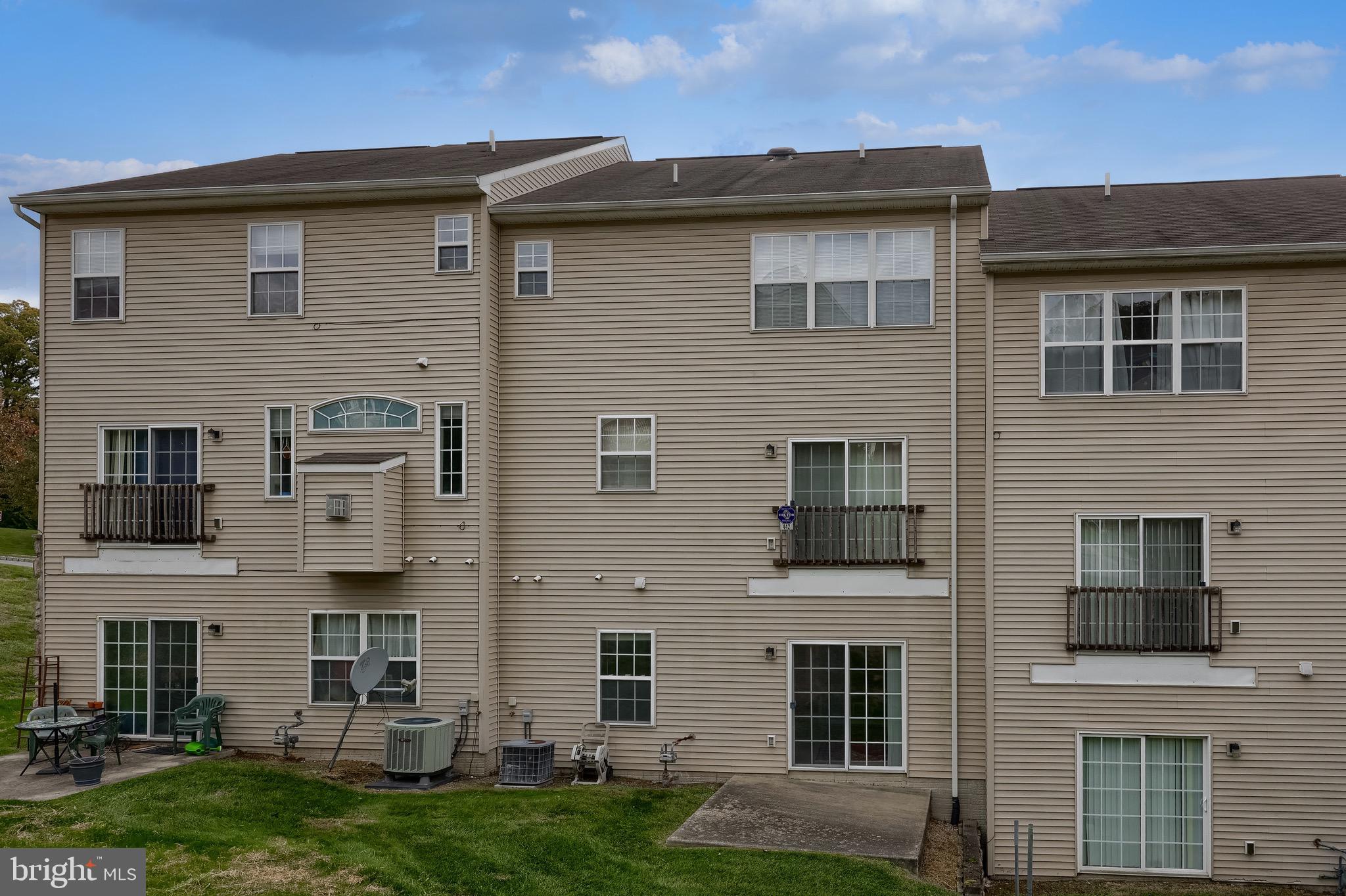 WOODCREST HILLS - Residential