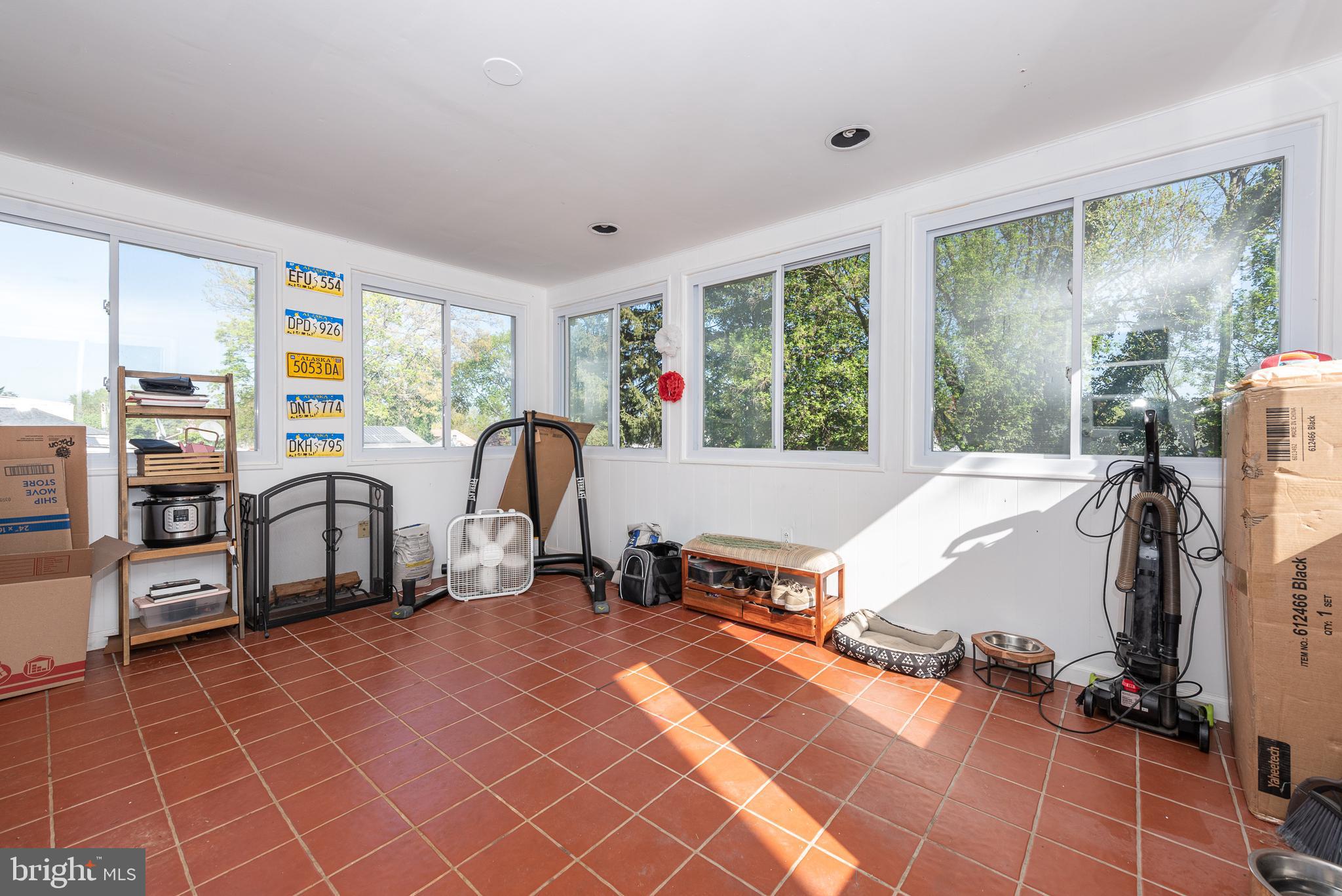 WINDSOR MILL - Residential