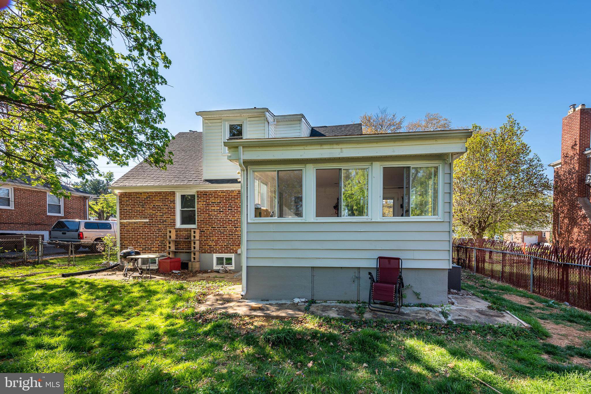 WINDSOR MILL - Residential