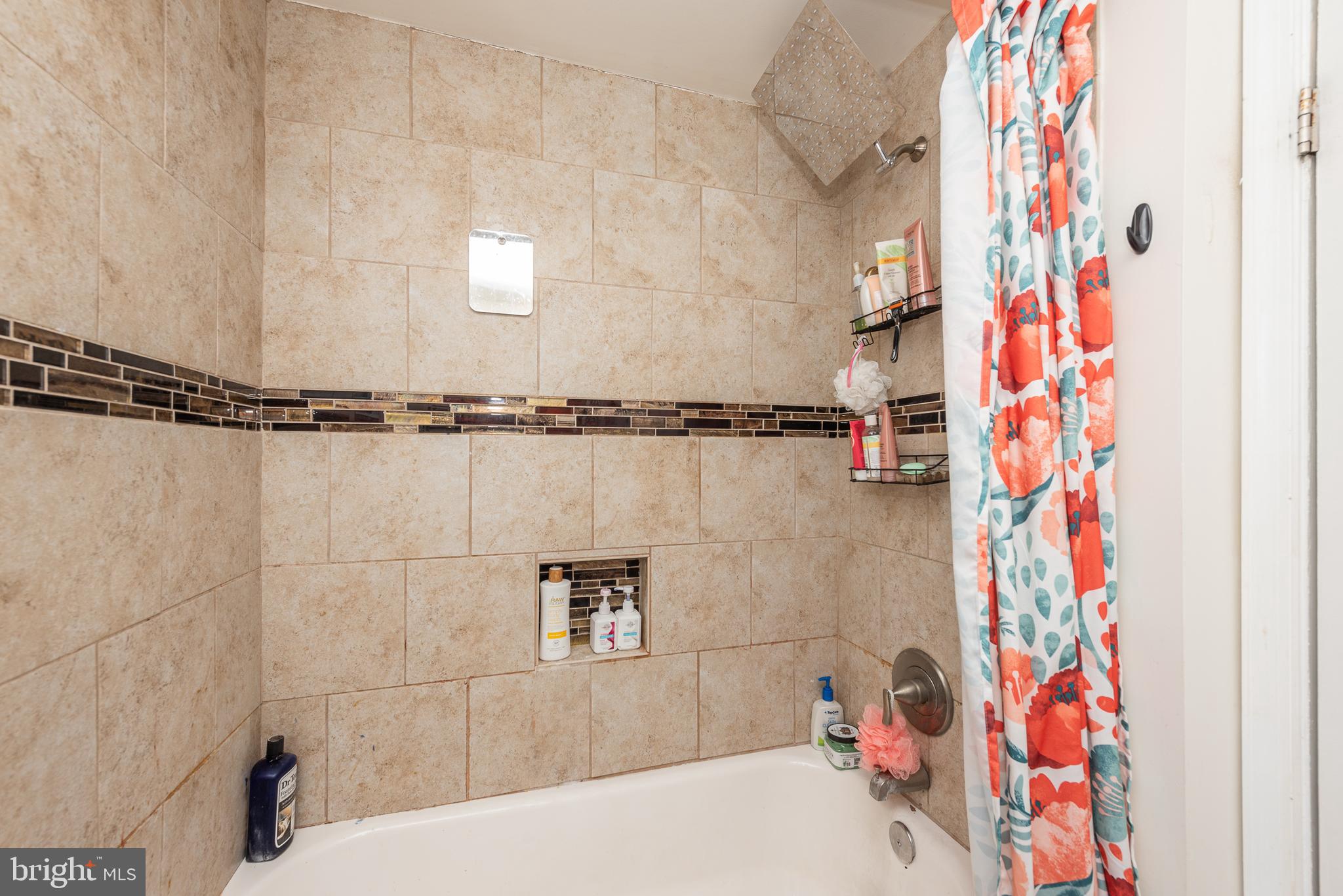 WINDSOR MILL - Residential