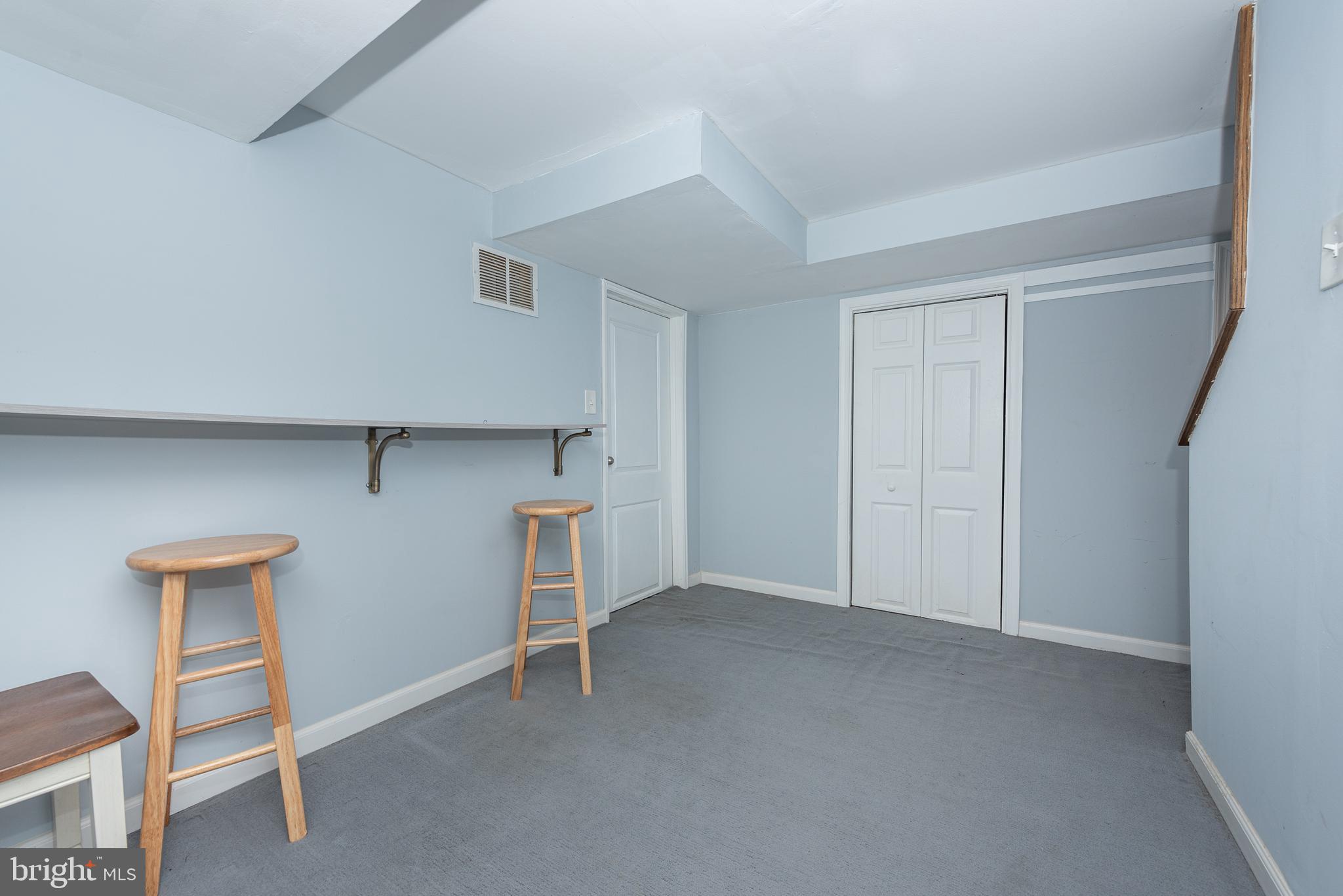 WINDSOR MILL - Residential