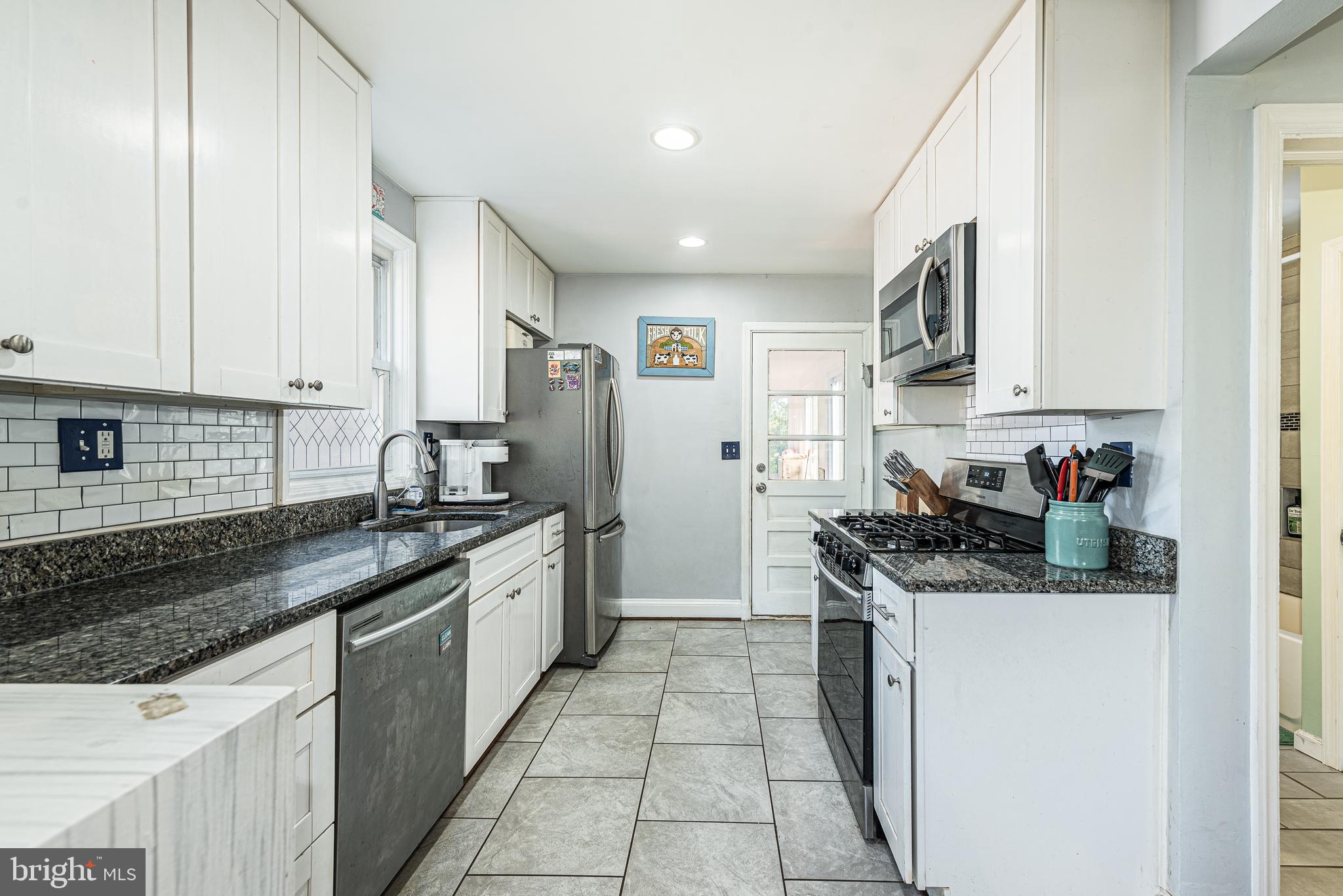 WINDSOR MILL - Residential