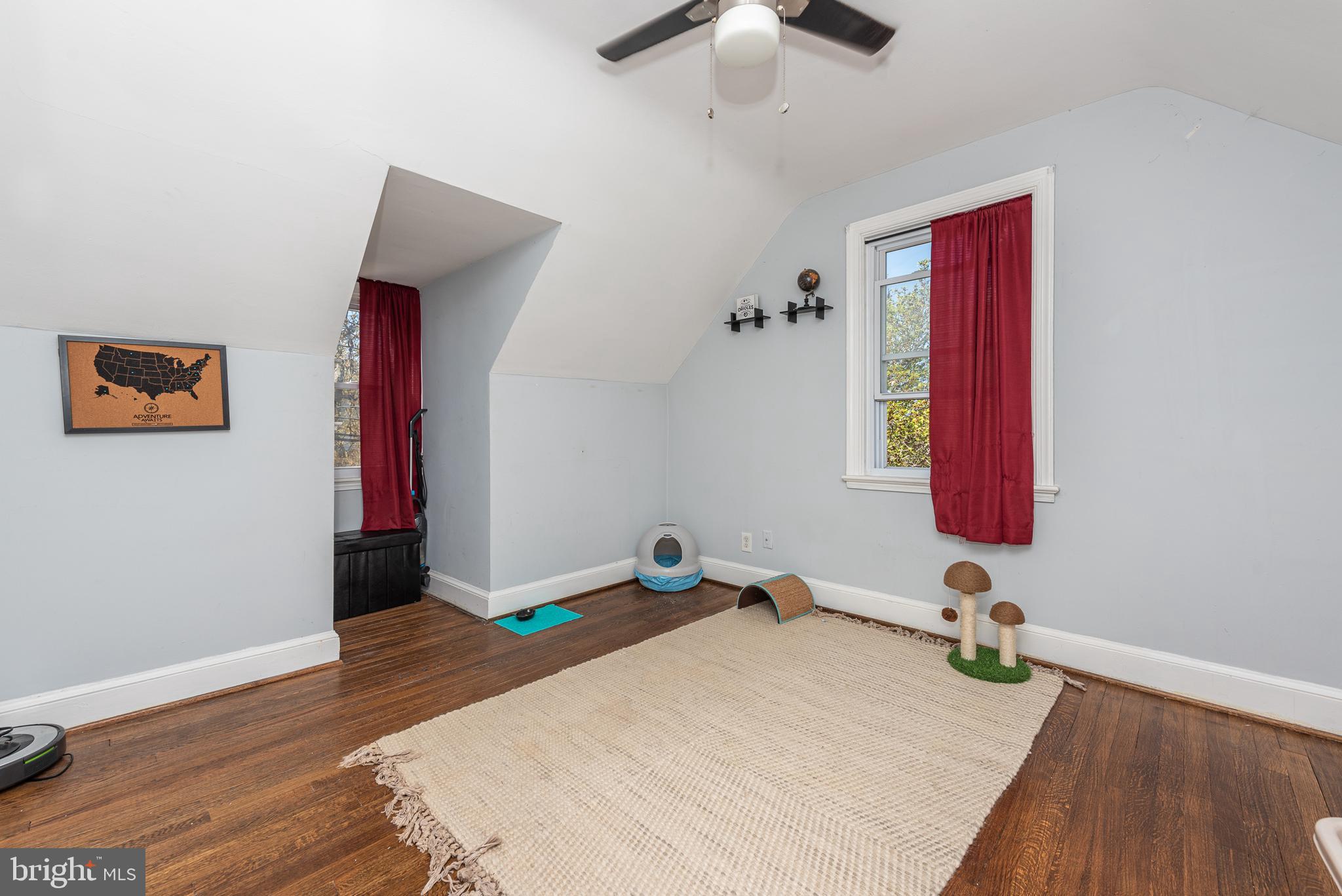 WINDSOR MILL - Residential