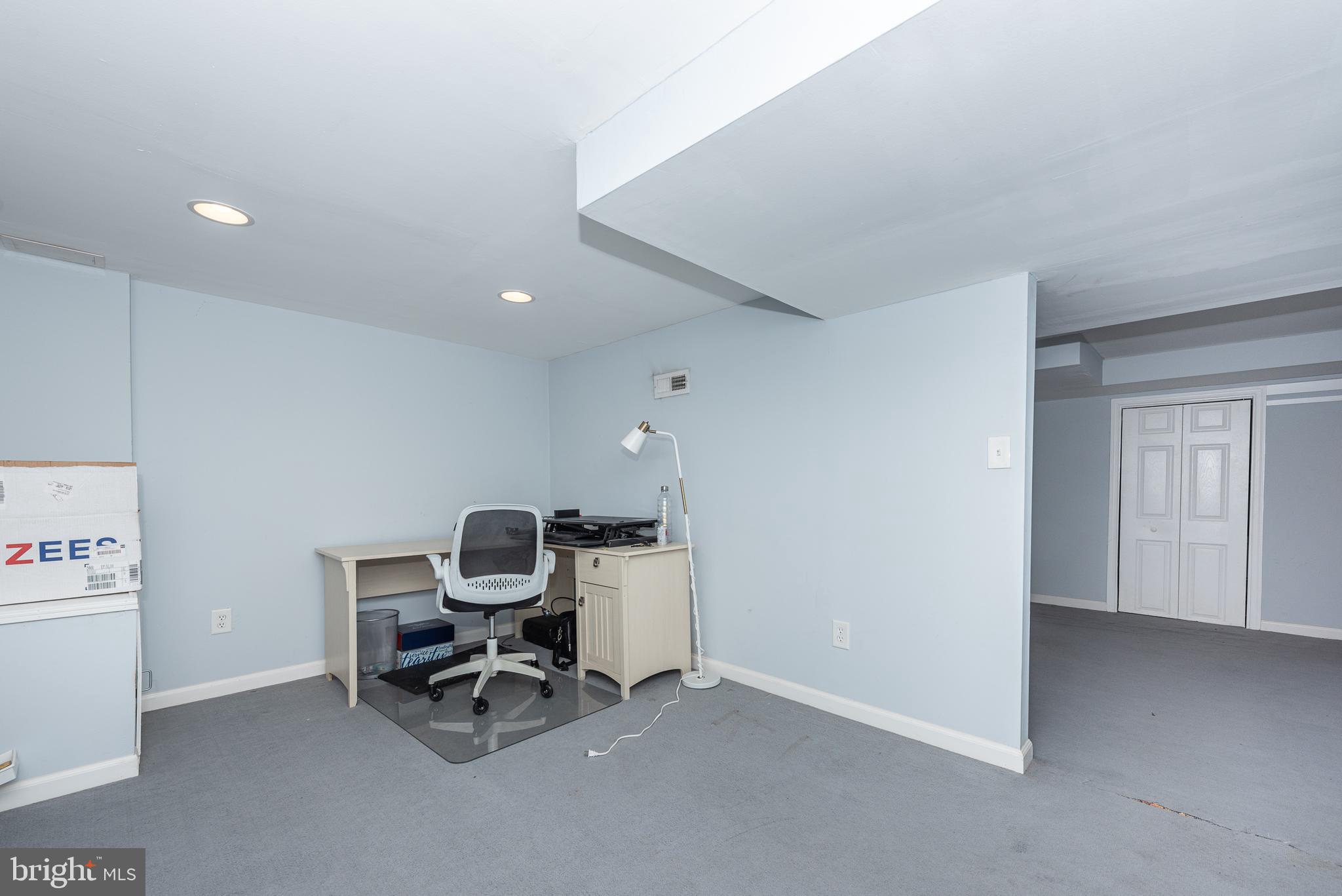 WINDSOR MILL - Residential