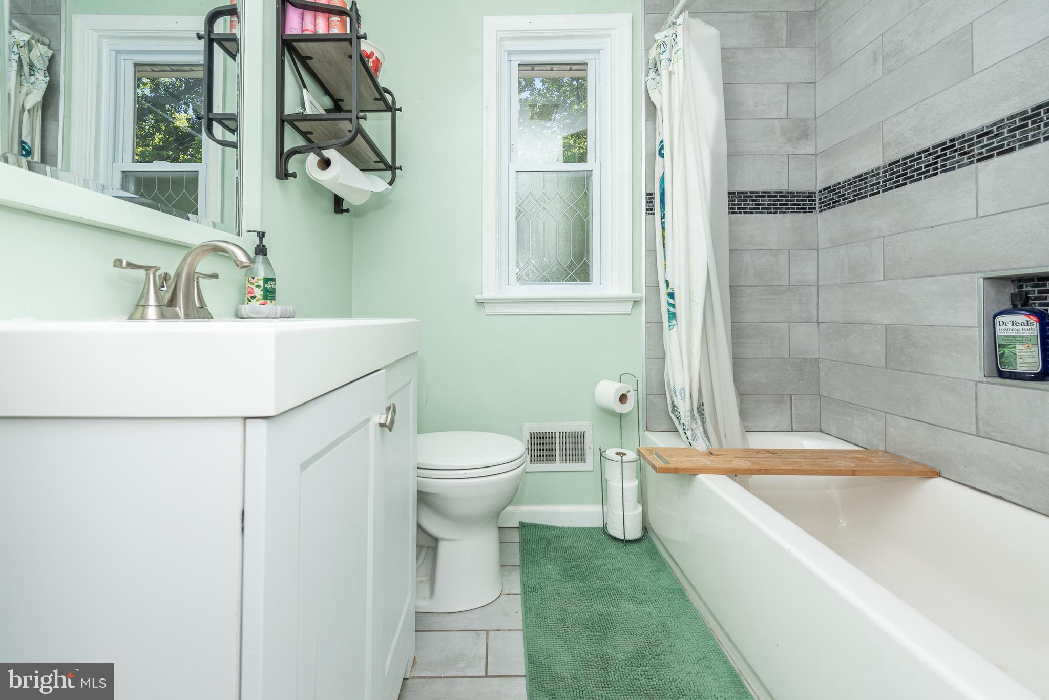 WINDSOR MILL - Residential