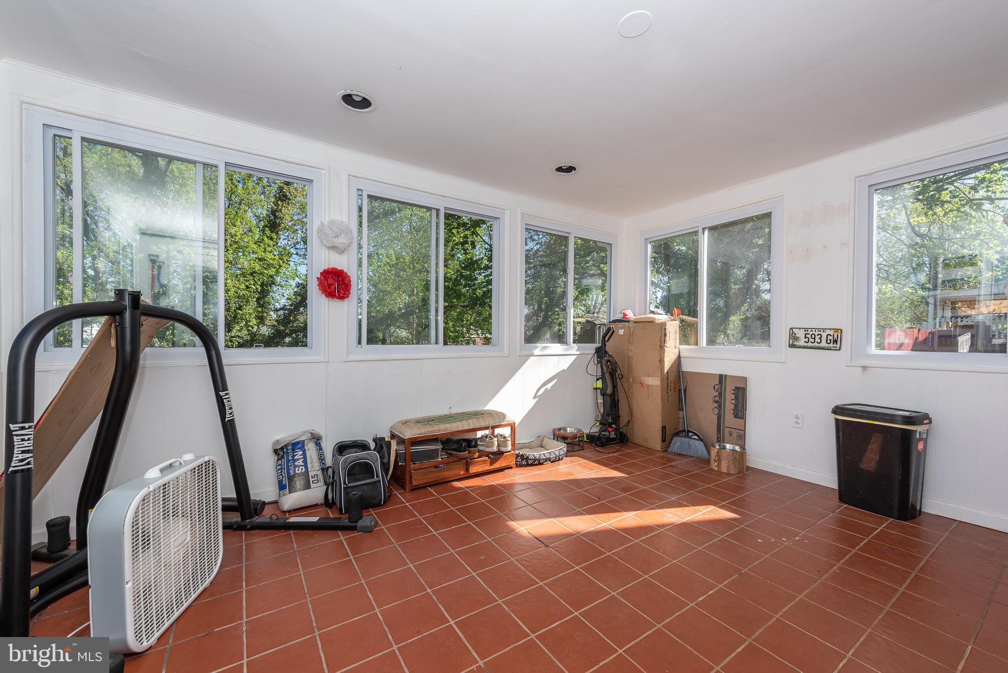 WINDSOR MILL - Residential